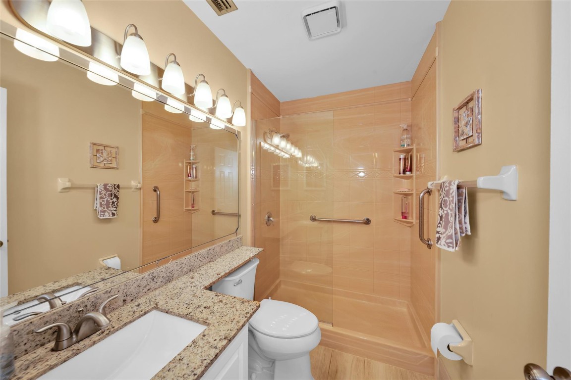 3777 NW 35th St 3777