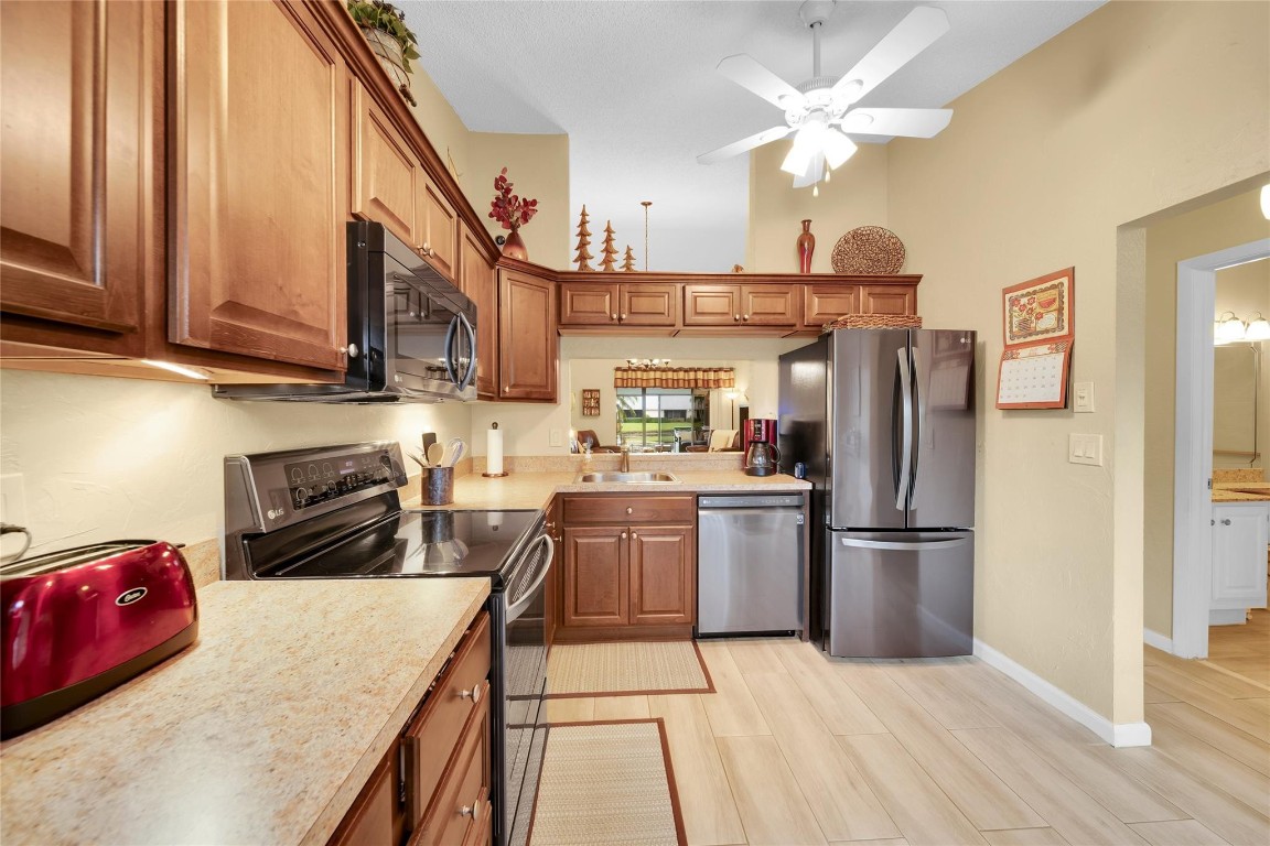 3777 NW 35th St 3777