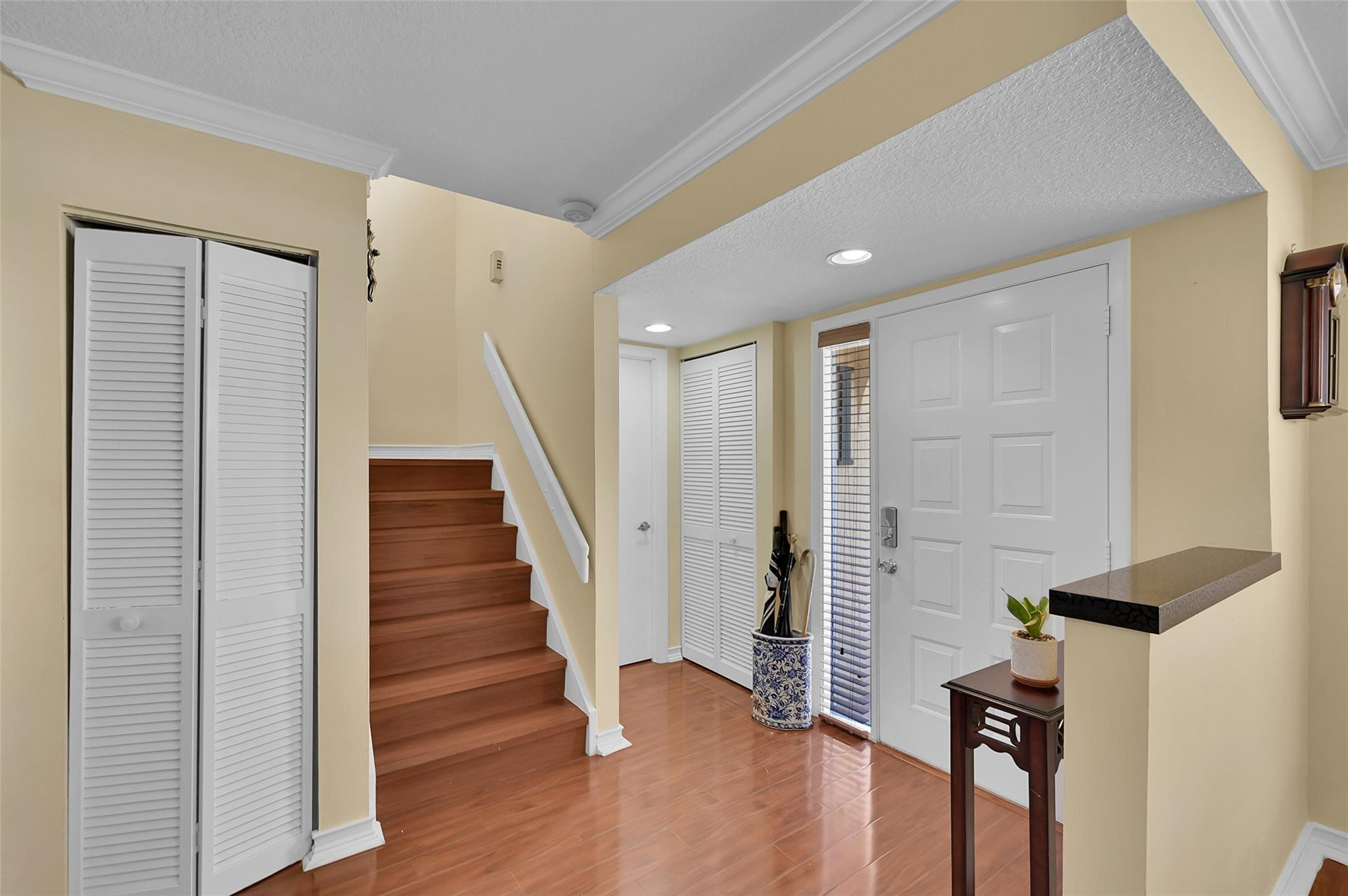 11325 Lakeview Dr 4N