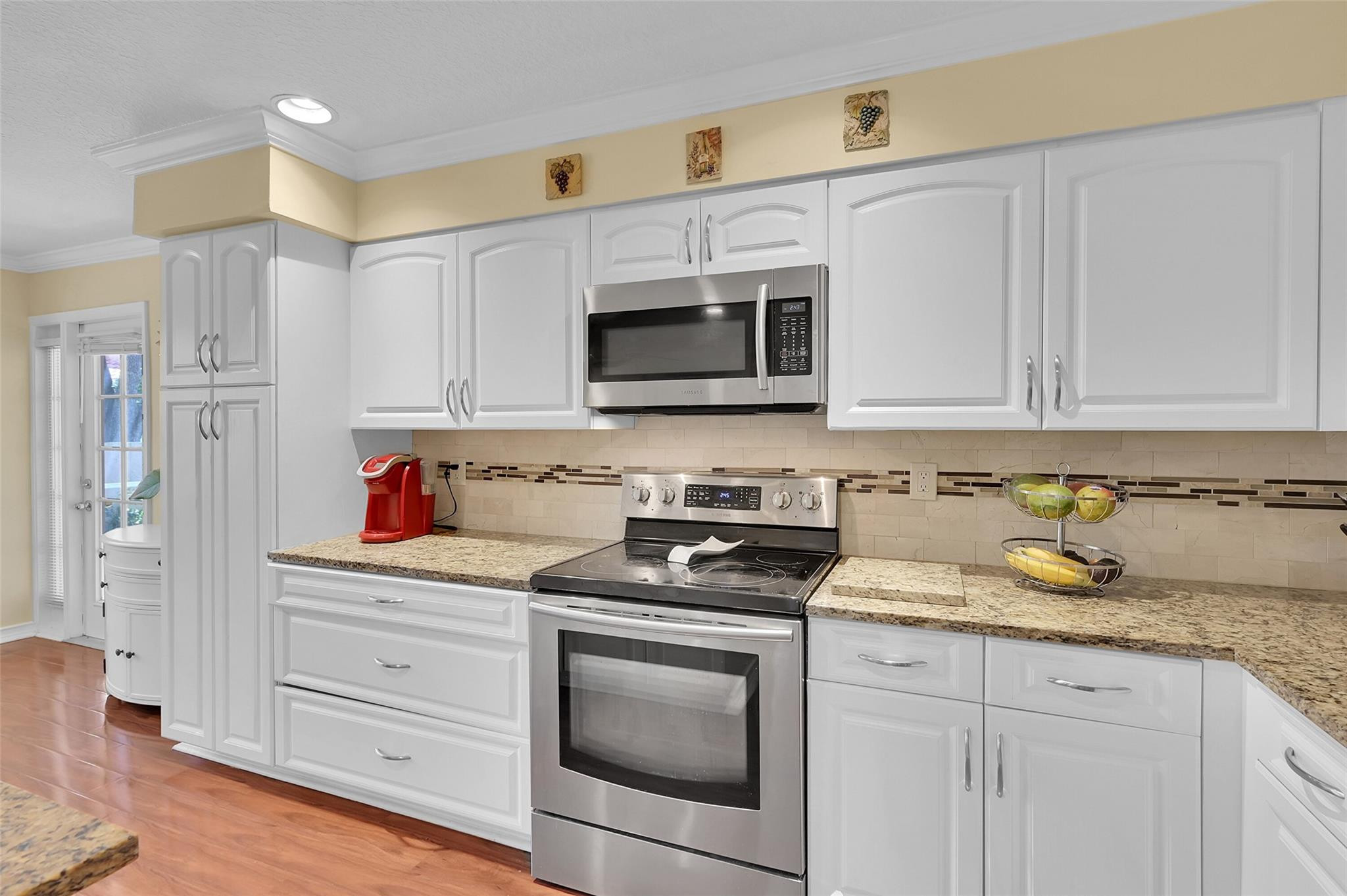 11325 Lakeview Dr 4N