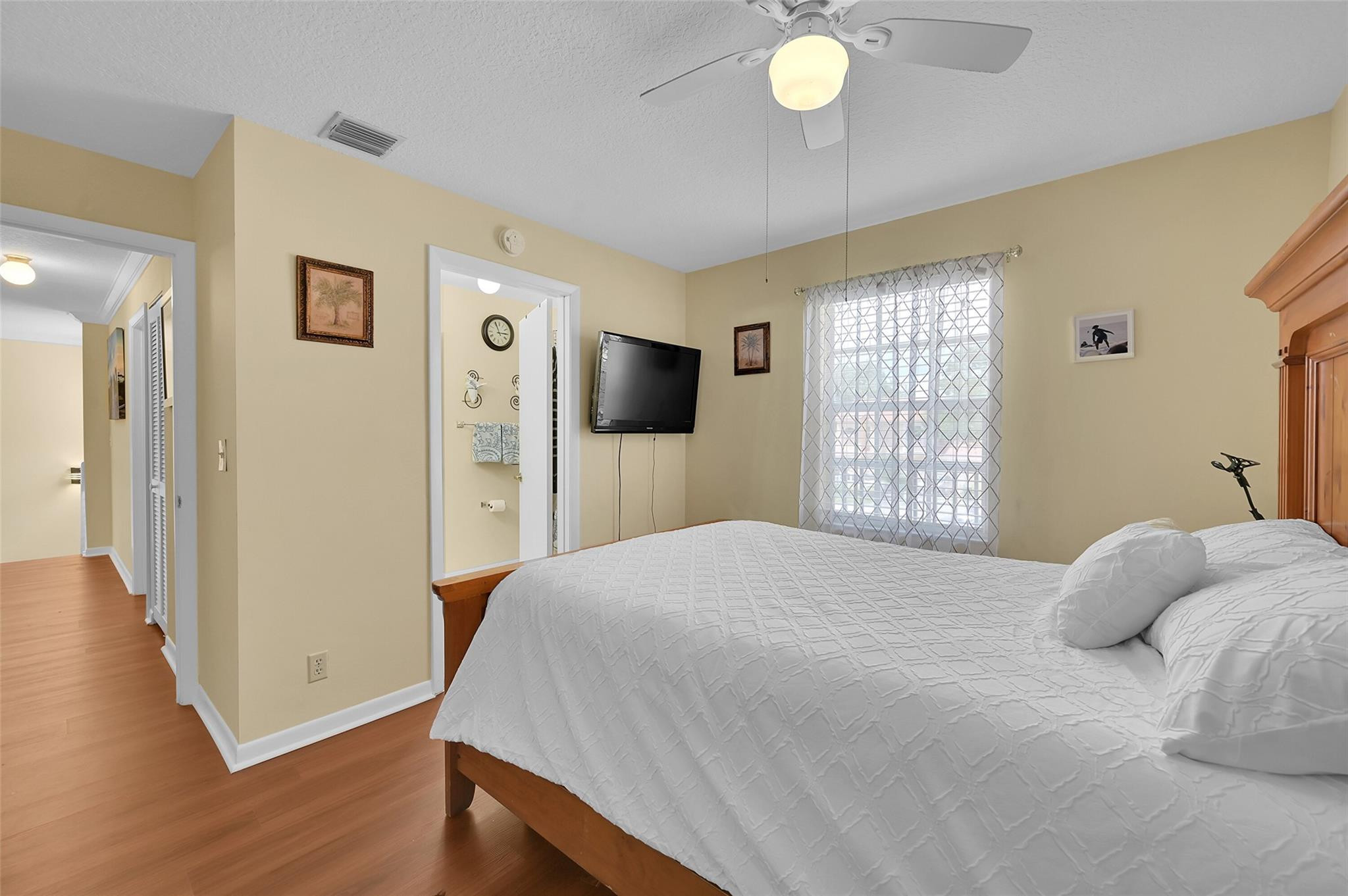 11325 Lakeview Dr 4N