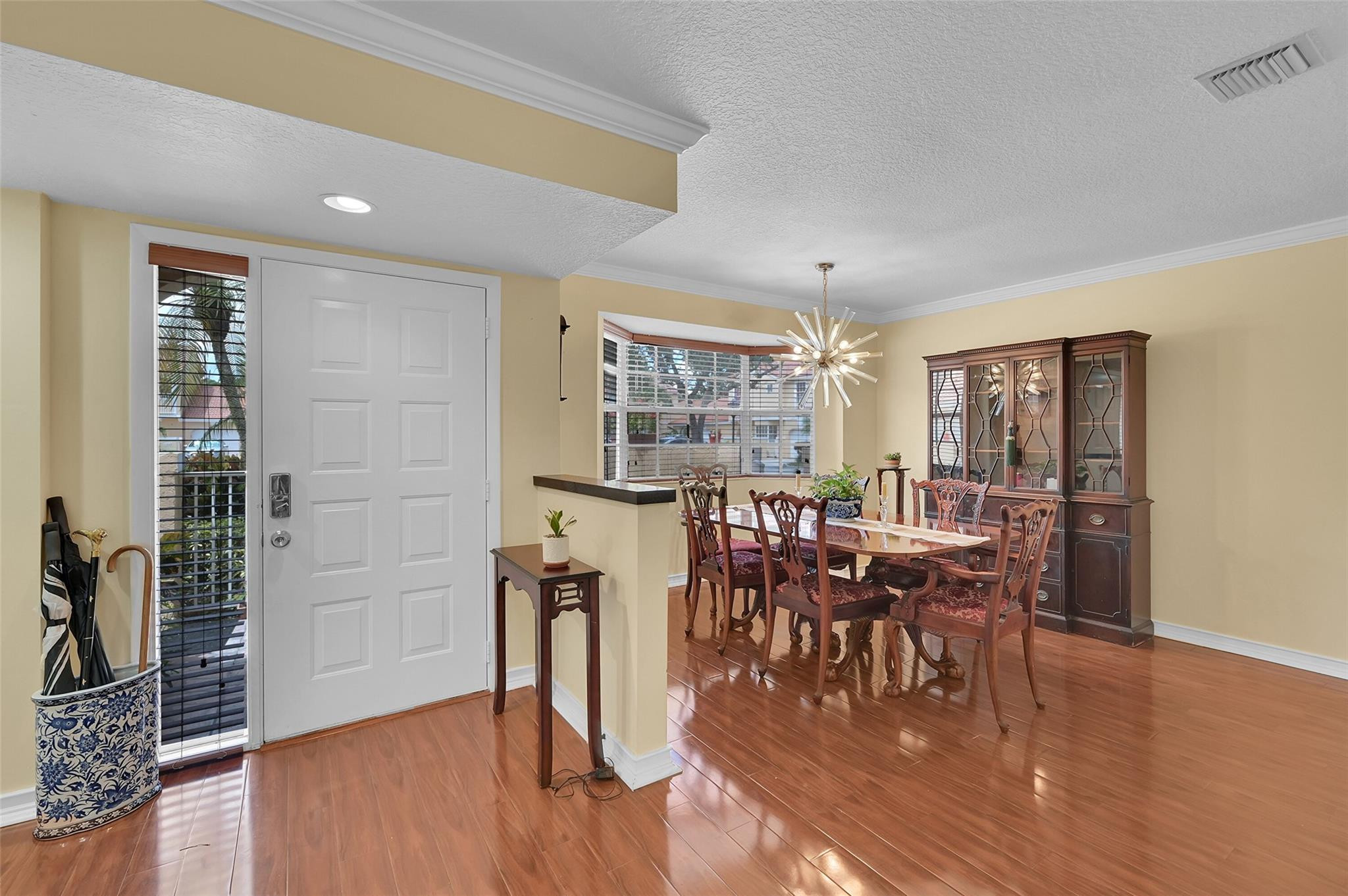 11325 Lakeview Dr 4N