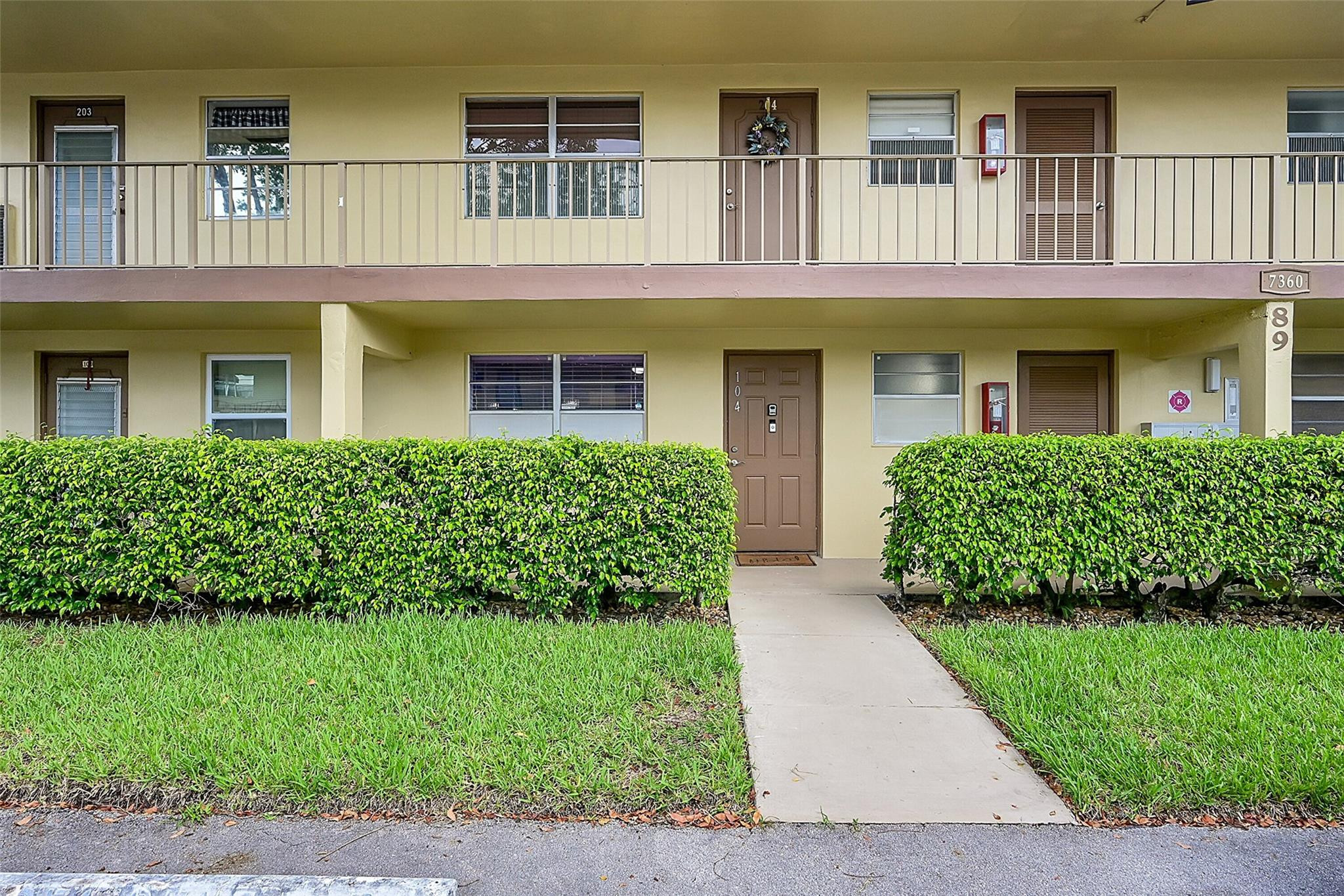 7360 NW 1st St 104