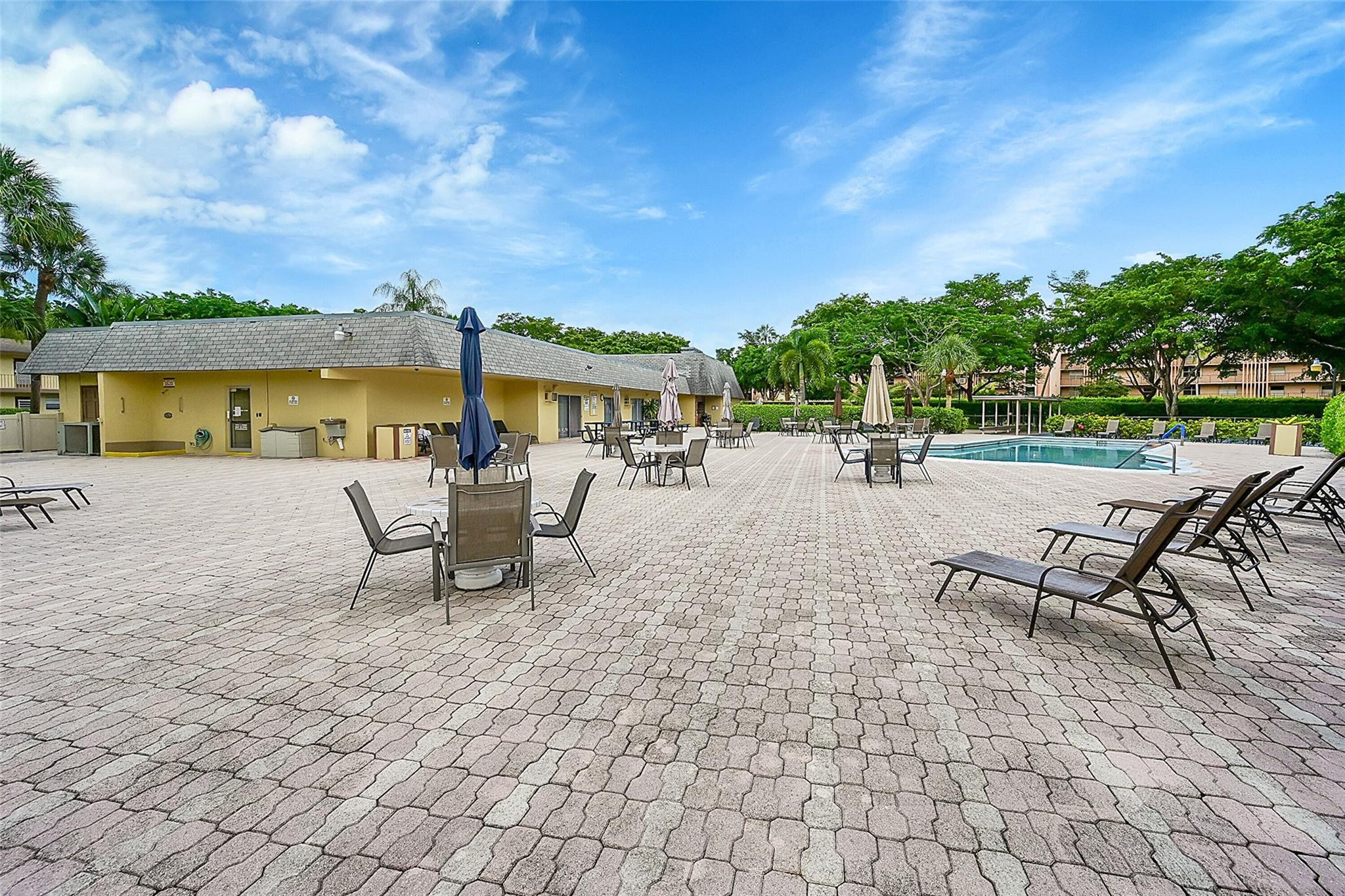 7360 NW 1st St 104