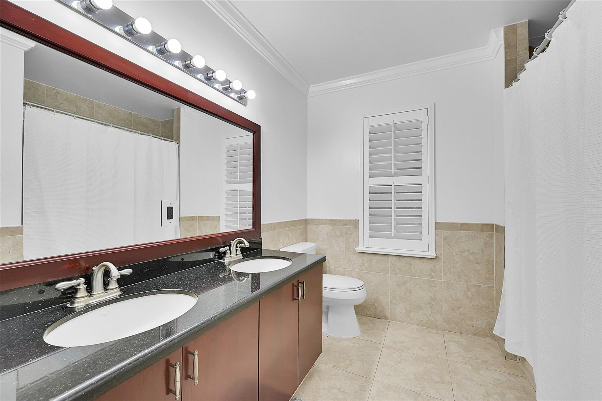 5022 Ibis Pl