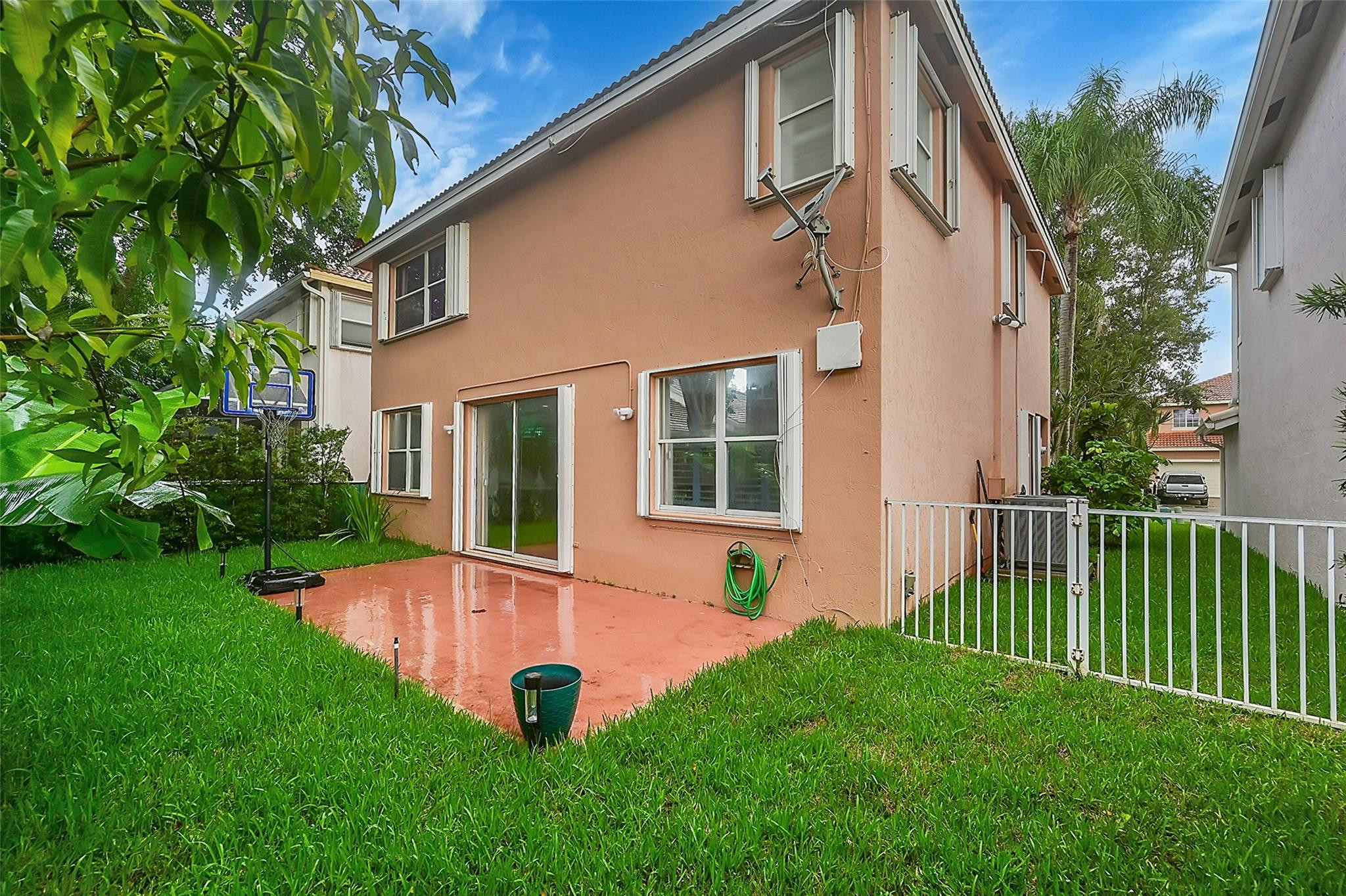 5022 Ibis Pl