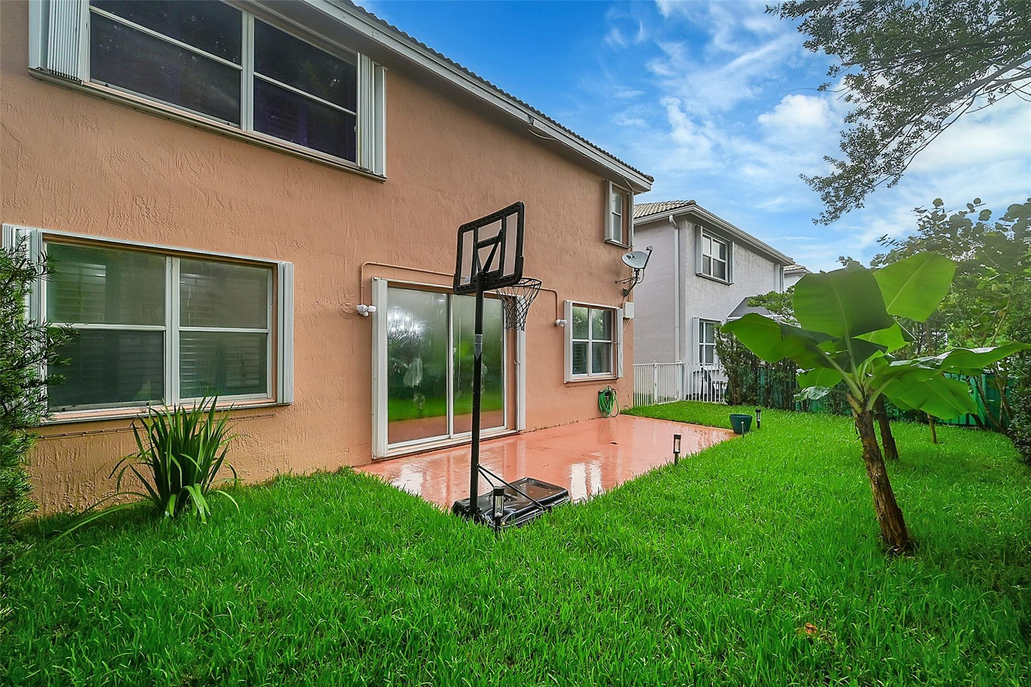 5022 Ibis Pl
