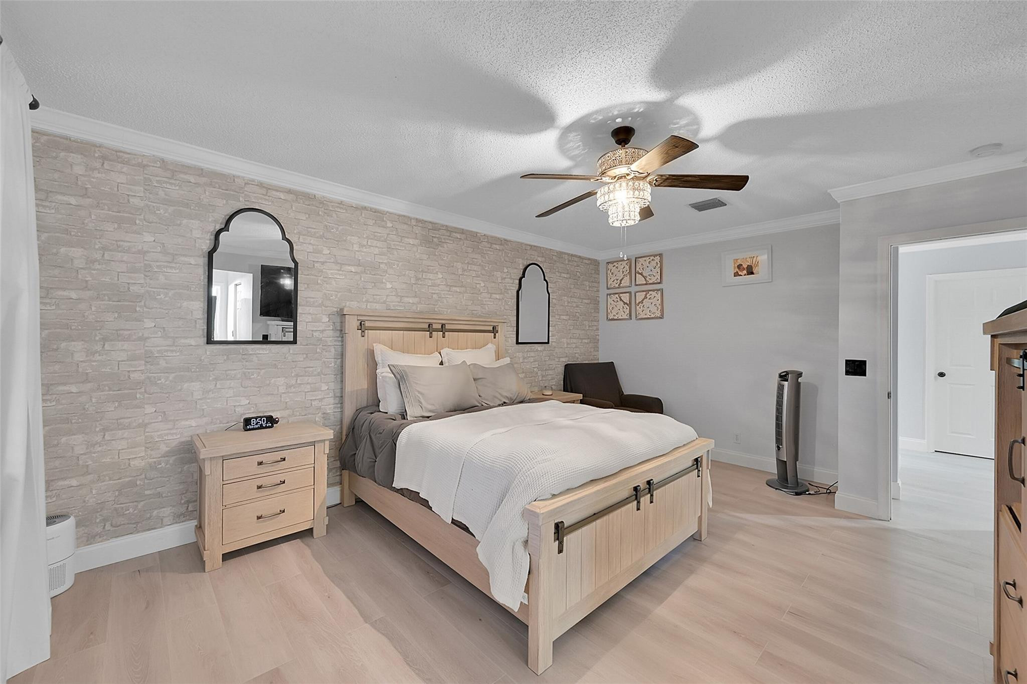 5022 Ibis Pl
