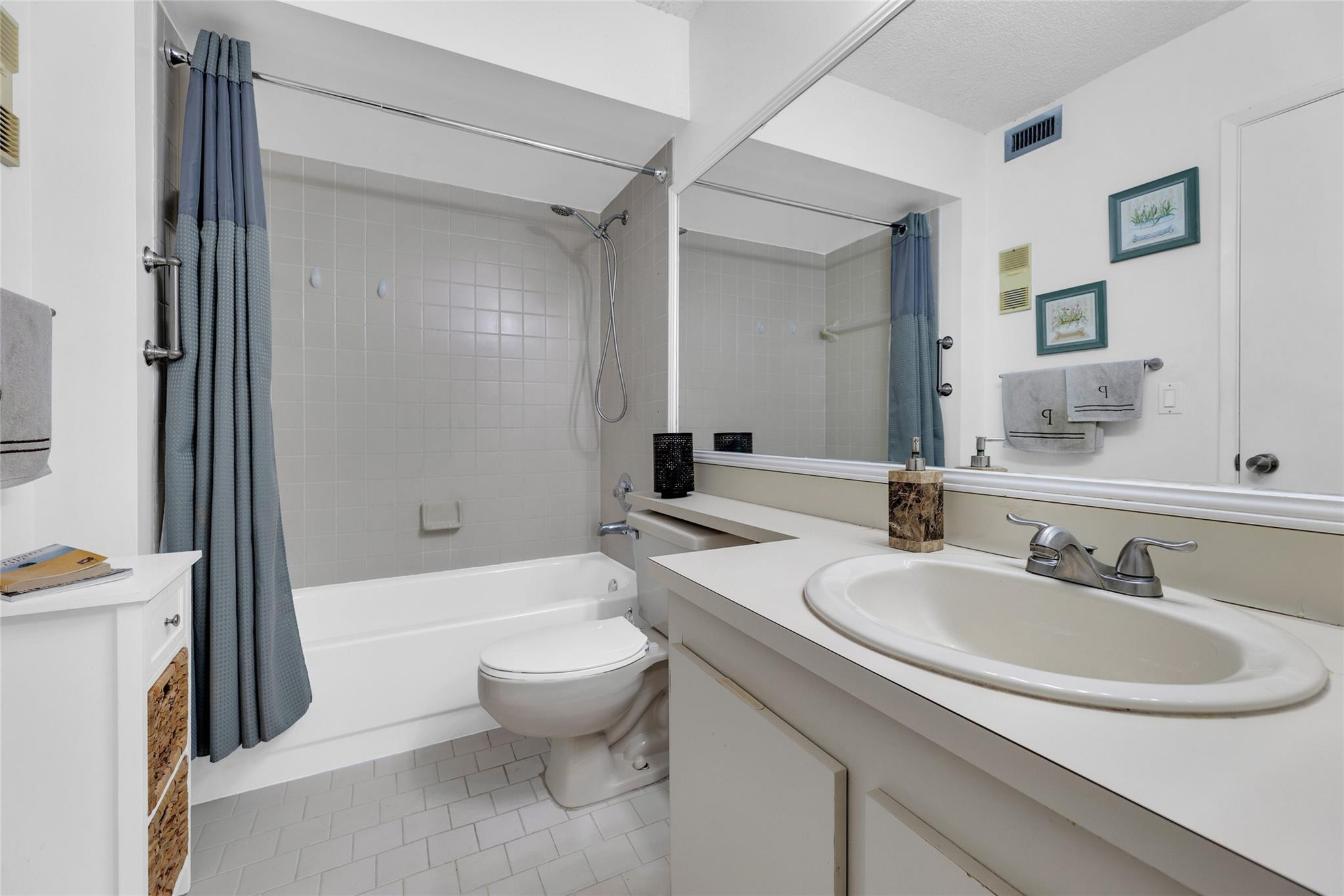 19000 Stewart Cir 5
