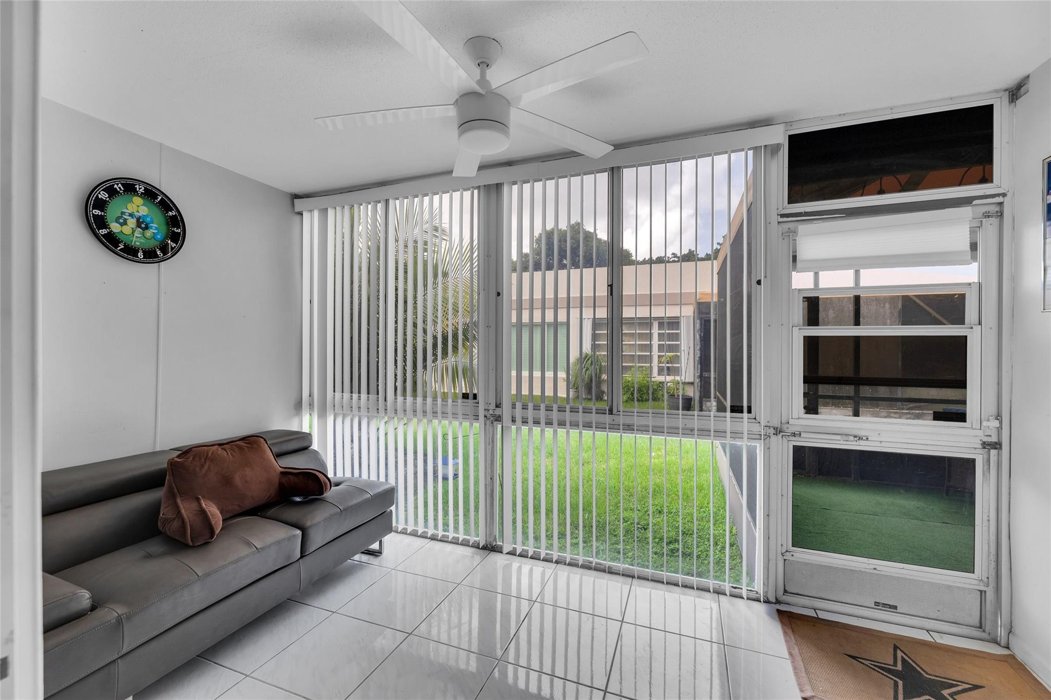 19000 Stewart Cir 5