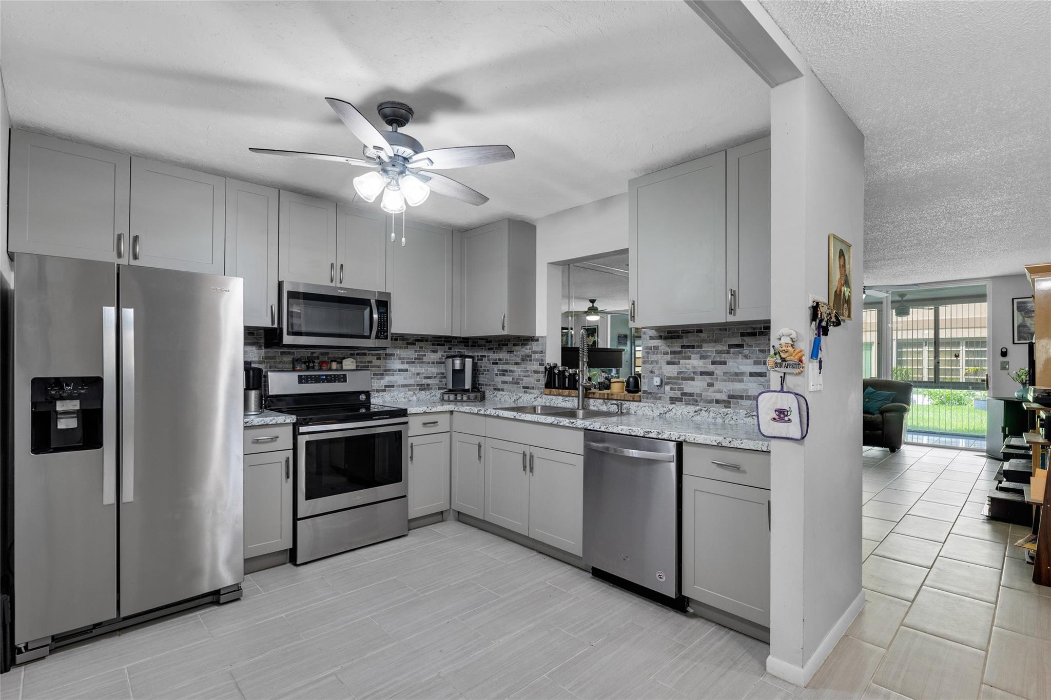 19000 Stewart Cir 5