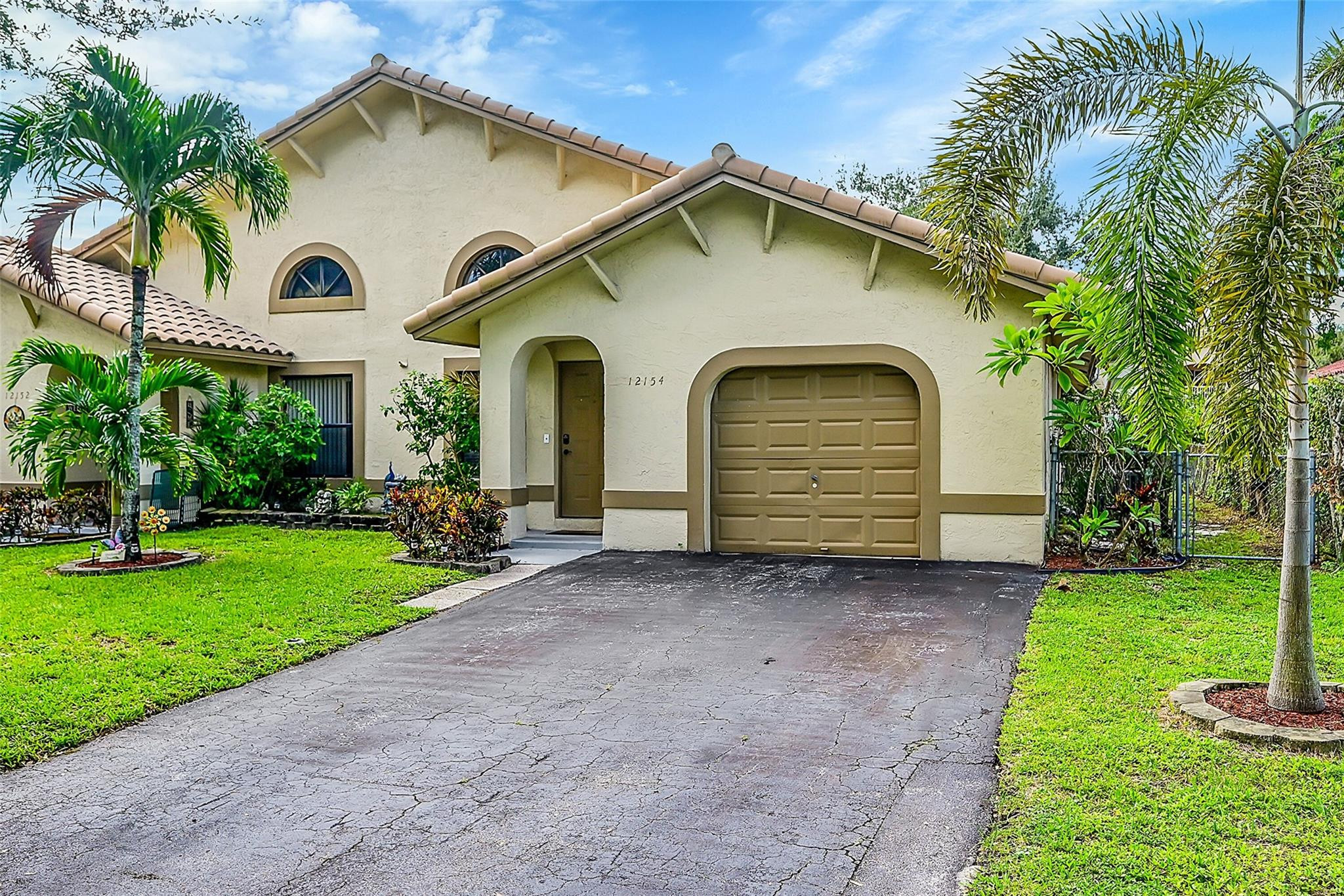 12154 NW 23rd Mnr 2380