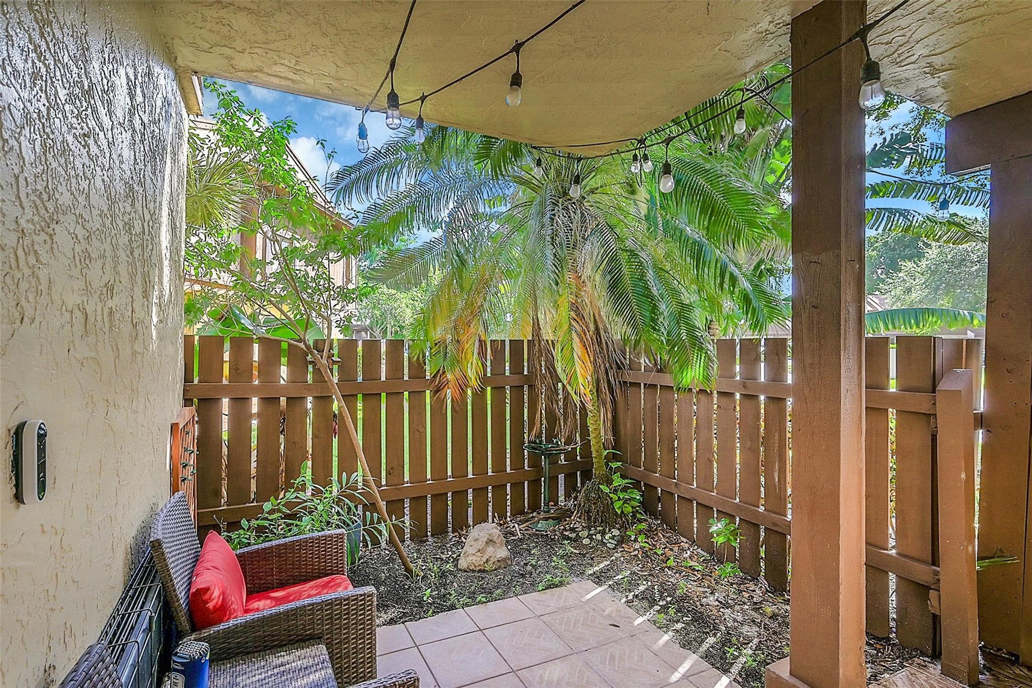 1301 Hampton Blvd 1301