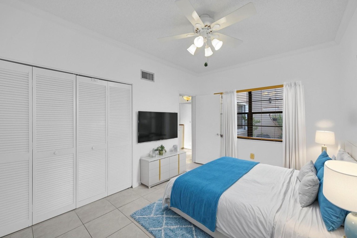 6670 Villa Sonrisa Dr 211