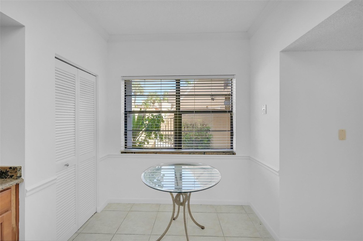 6670 Villa Sonrisa Dr 211