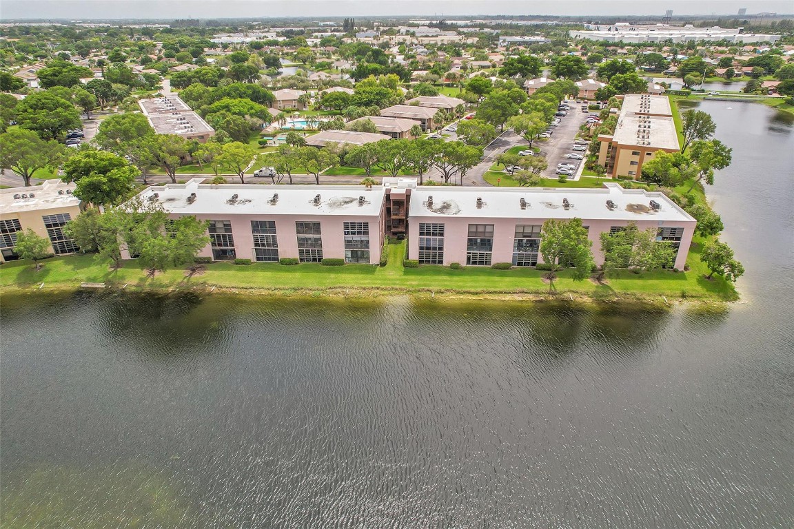 7452 Ashmont Cir 310