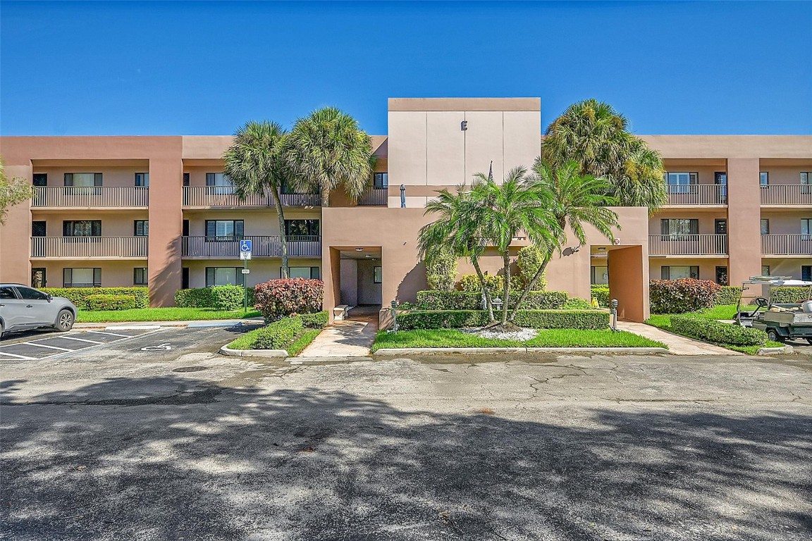 7452 Ashmont Cir 310