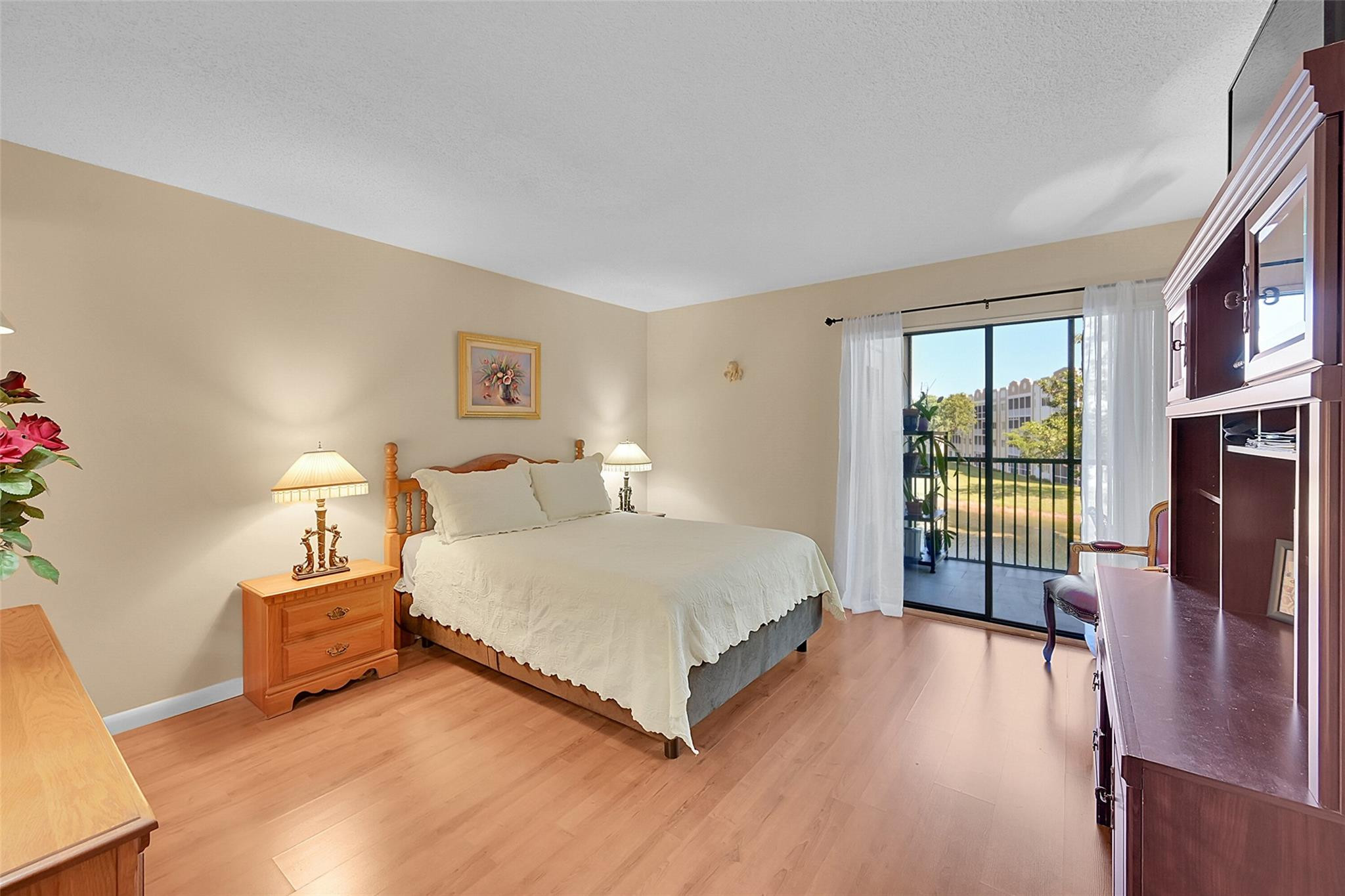 7452 Ashmont Cir 310