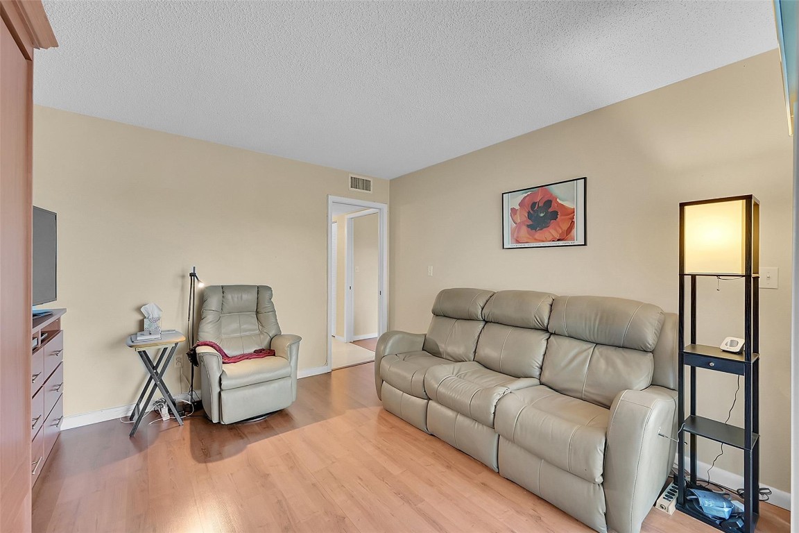 7452 Ashmont Cir 310