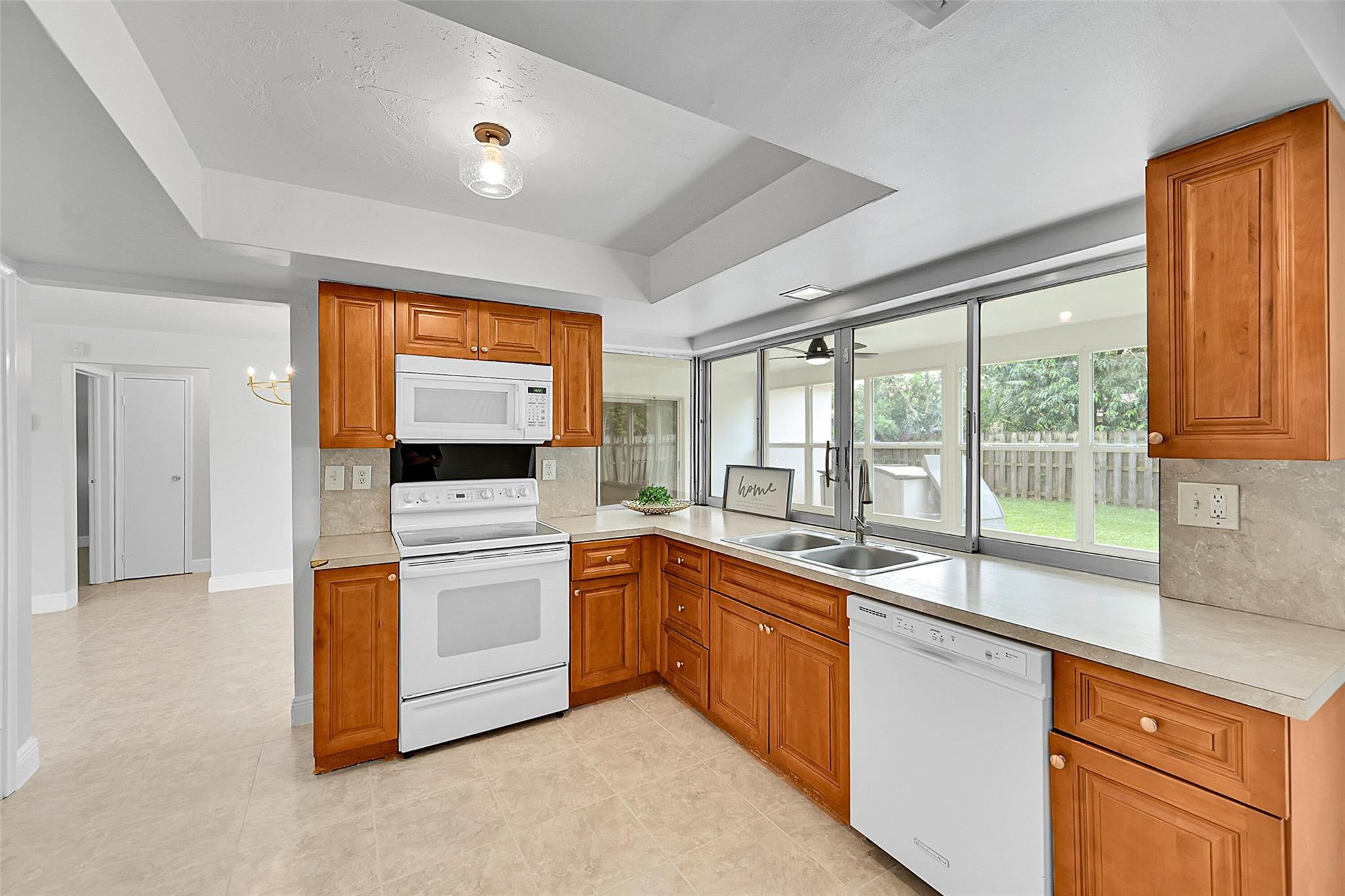 7550 Sunset Strip