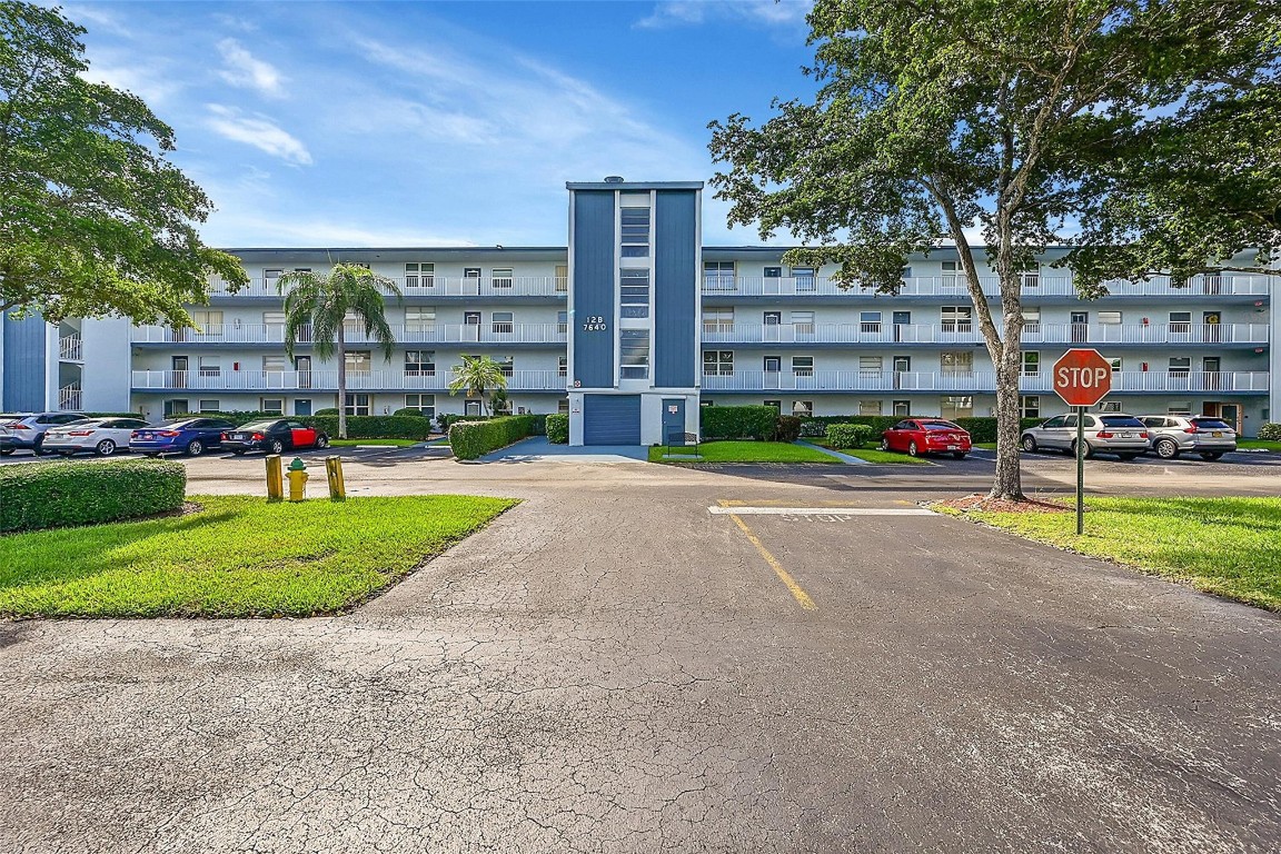 7640 NW 18th St 108