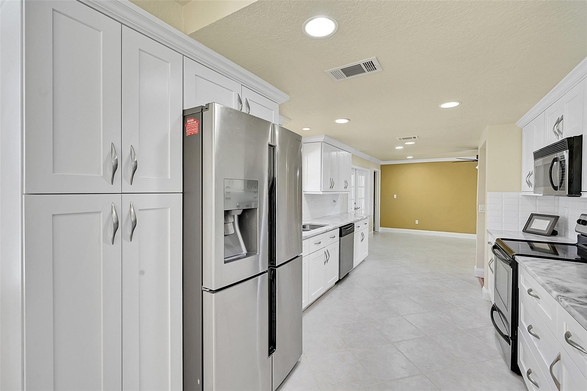 2800 NW 106th Ave