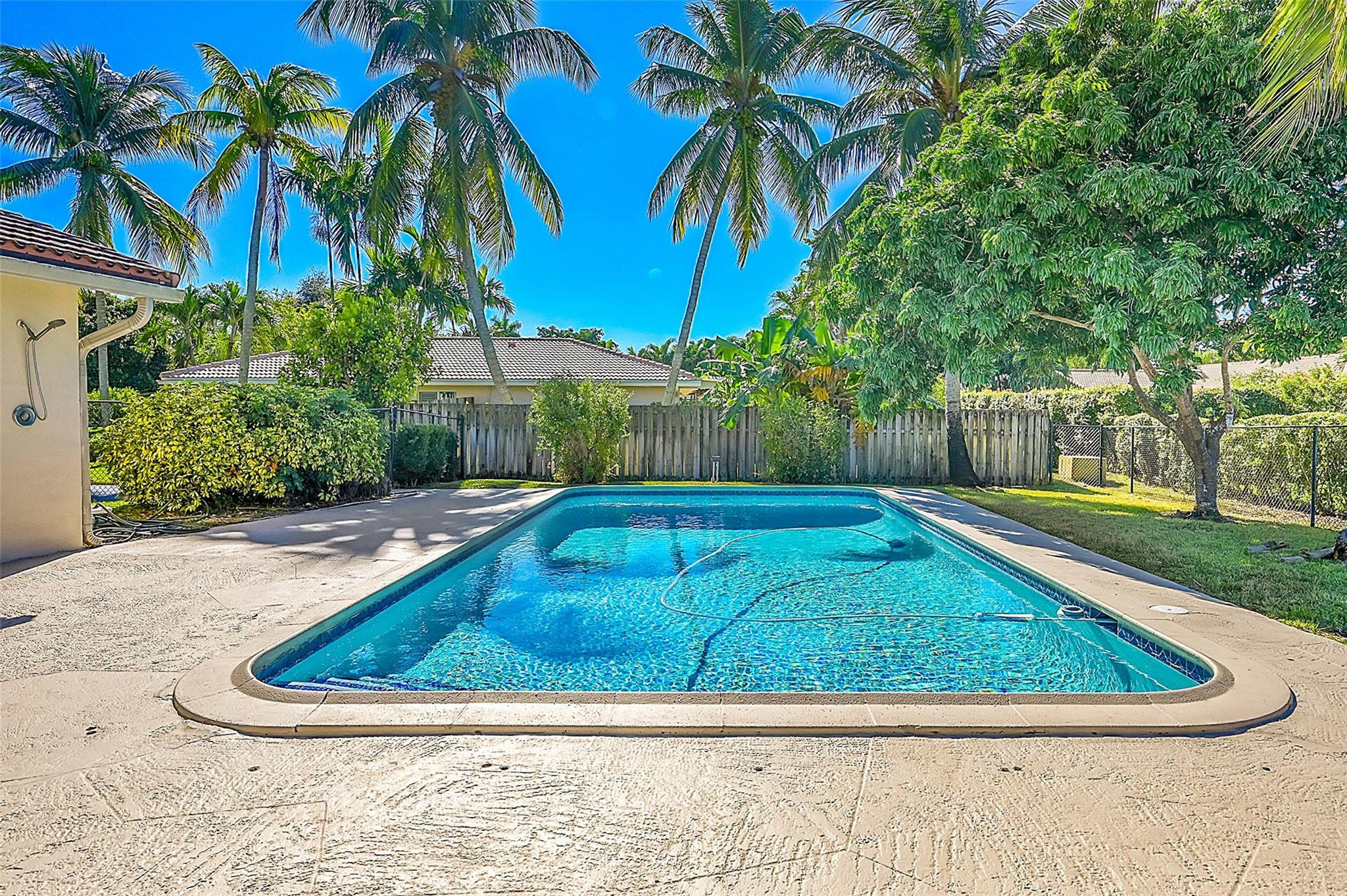 2800 NW 106th Ave