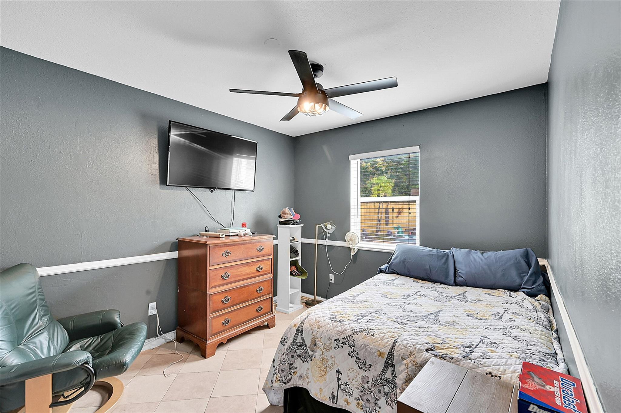 264 NE 44th Ct