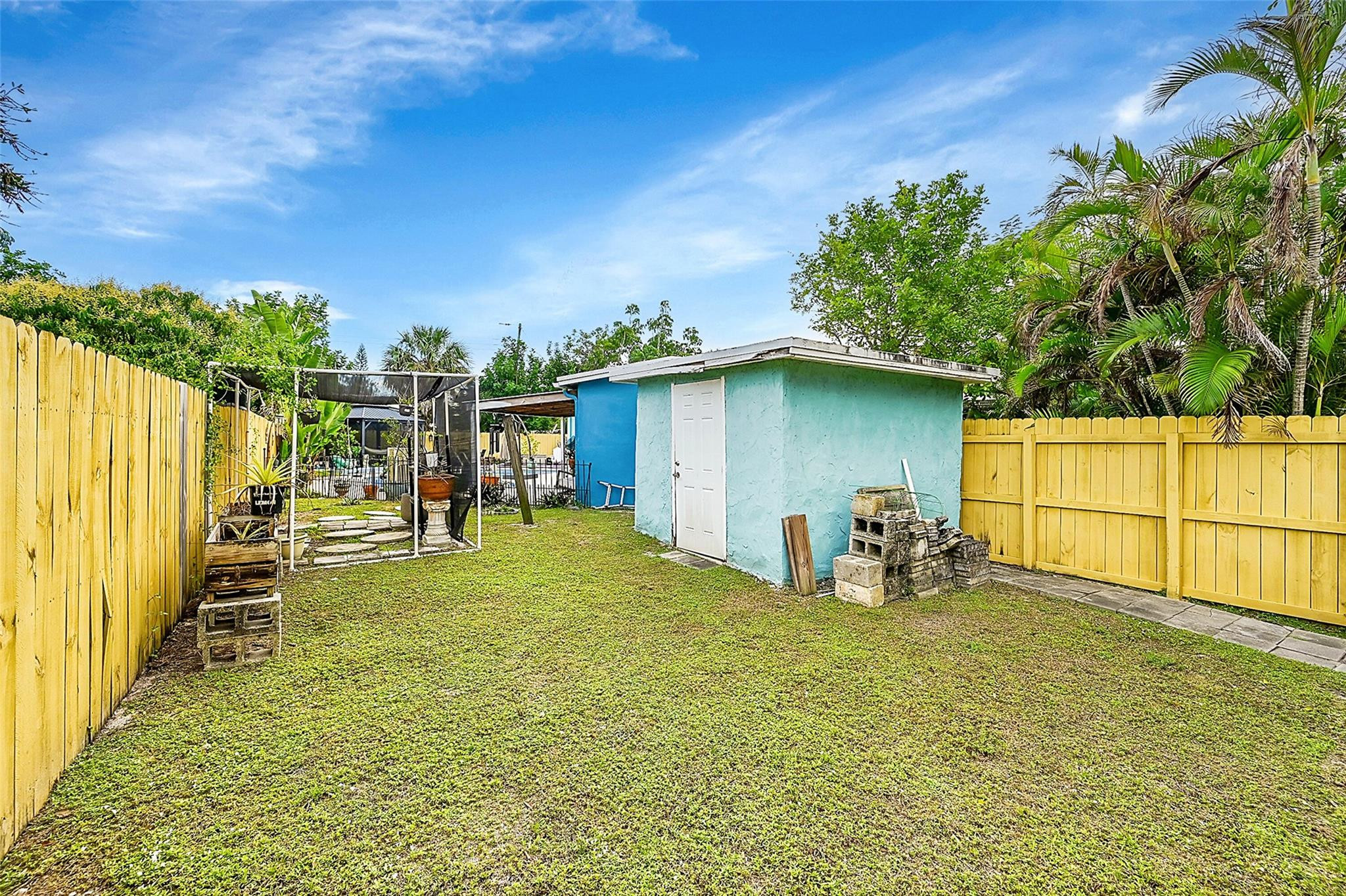 264 NE 44th Ct