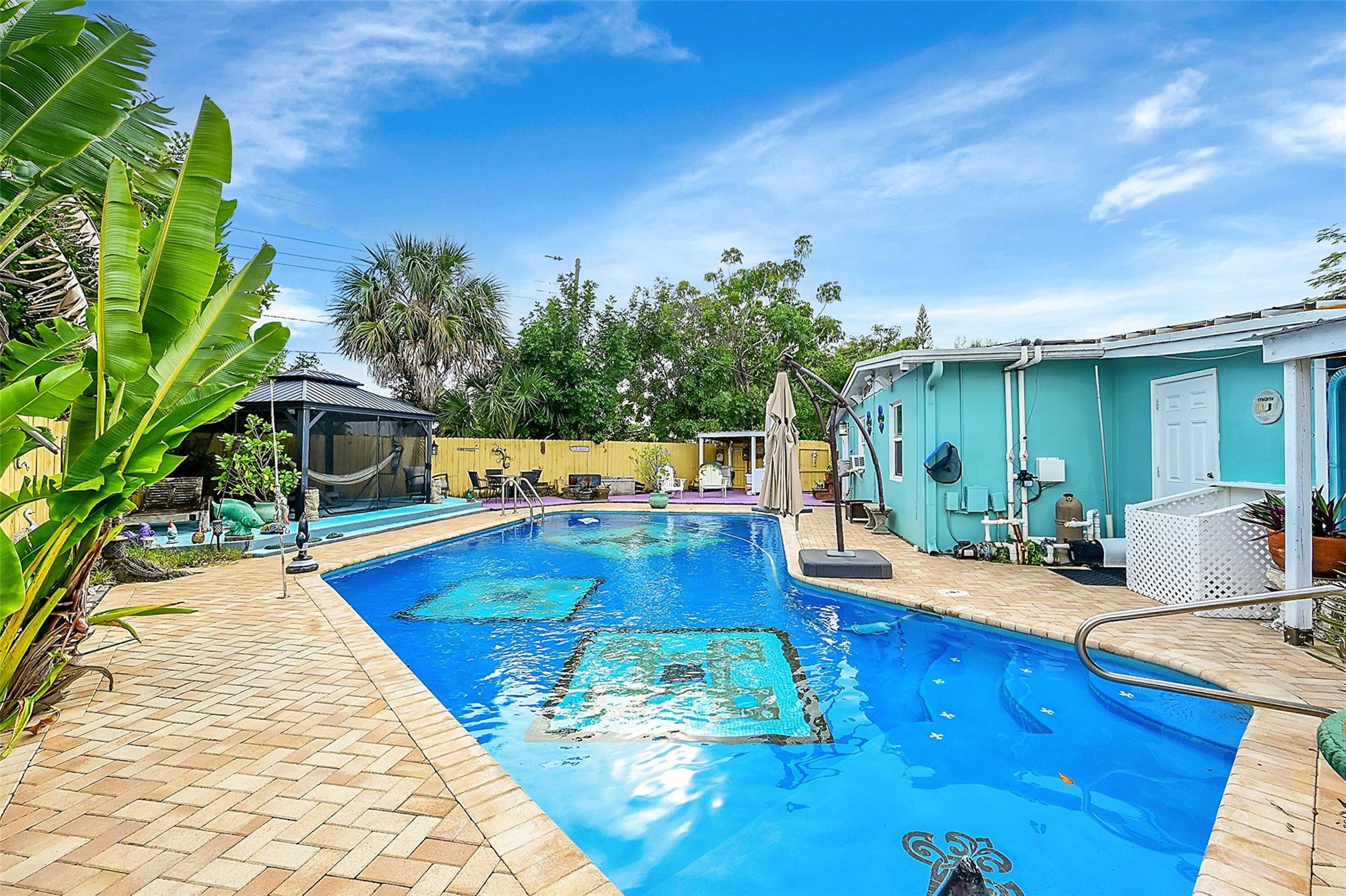 264 NE 44th Ct