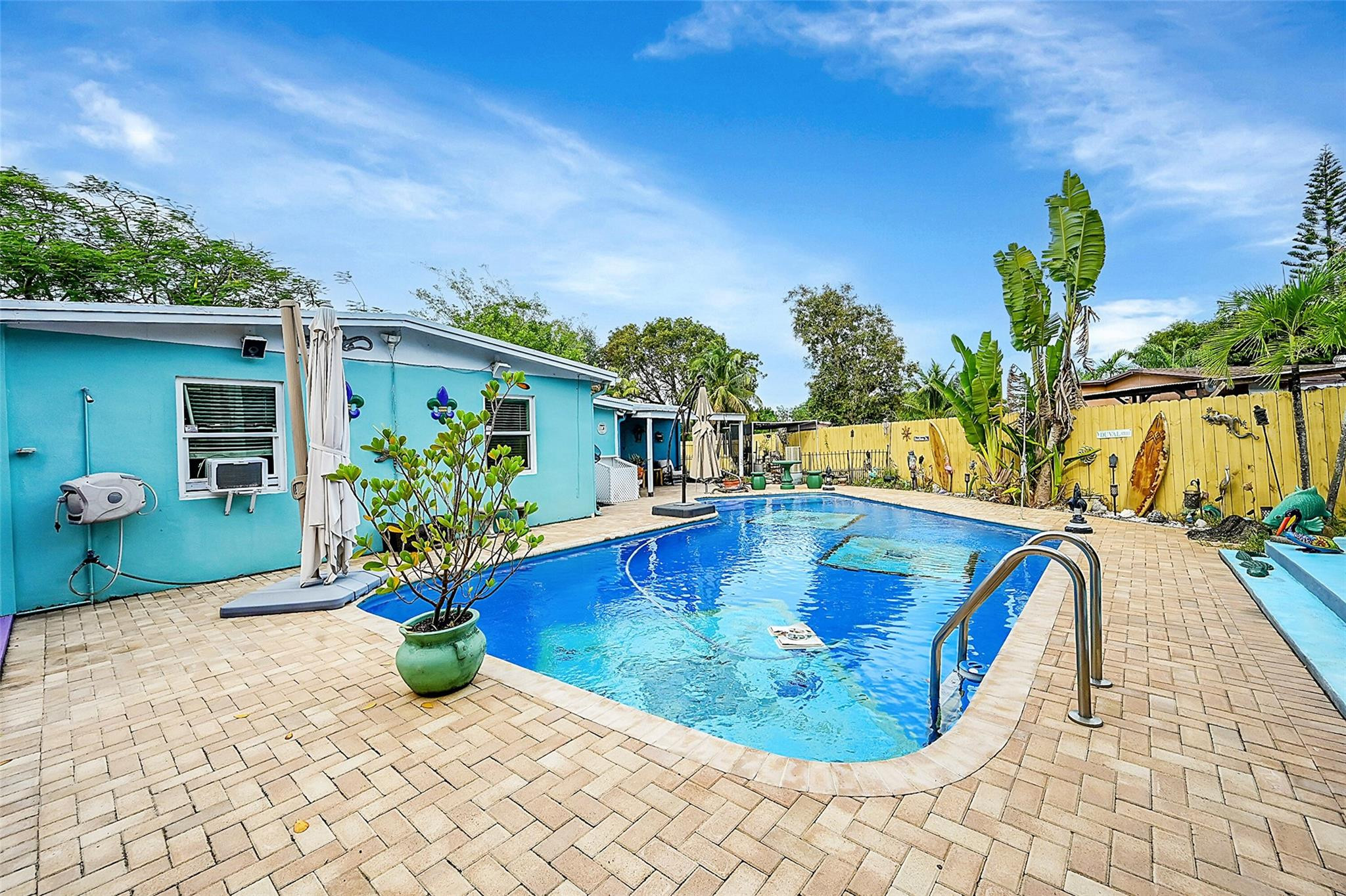 264 NE 44th Ct