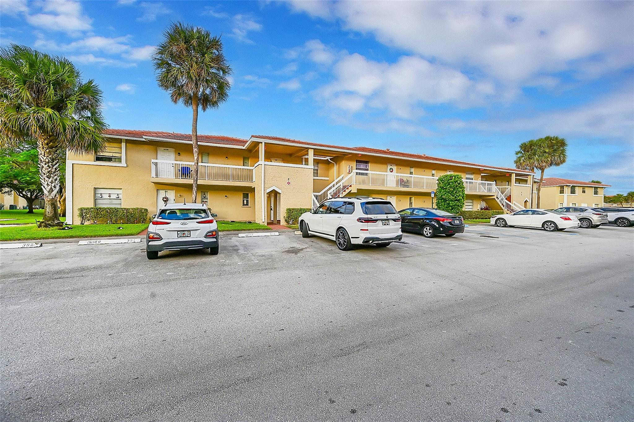 10149 Twin Lakes Dr 2-B