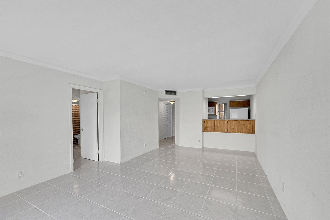 10149 Twin Lakes Dr 2-B