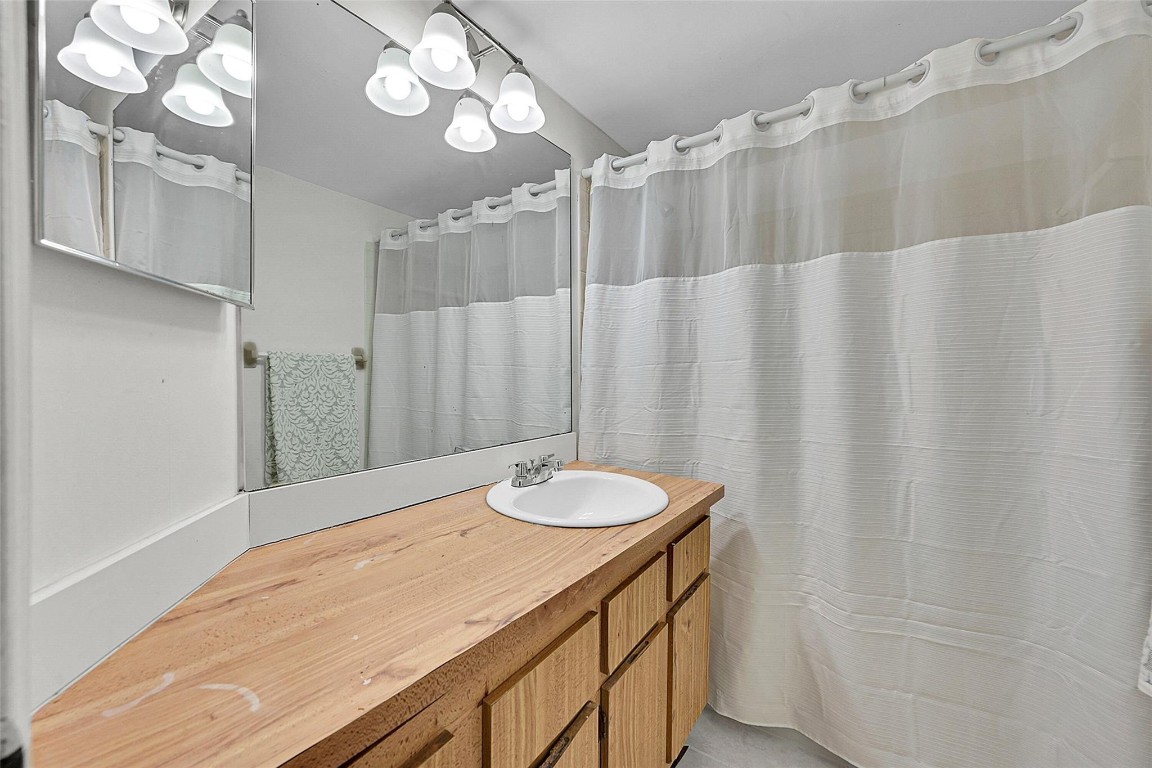 10149 Twin Lakes Dr 2-B