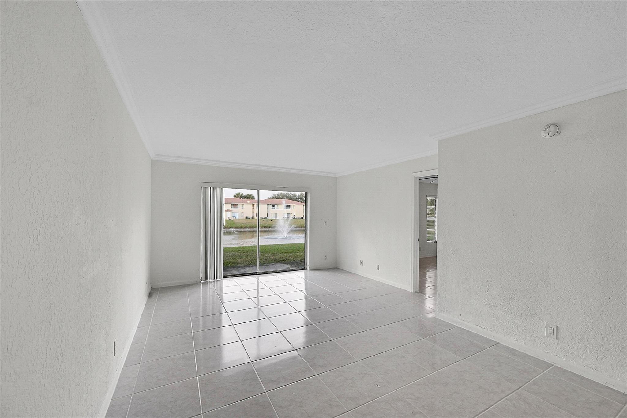 10149 Twin Lakes Dr 2-B