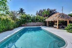 10 S Swinton Cir