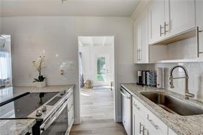 10 S Swinton Cir