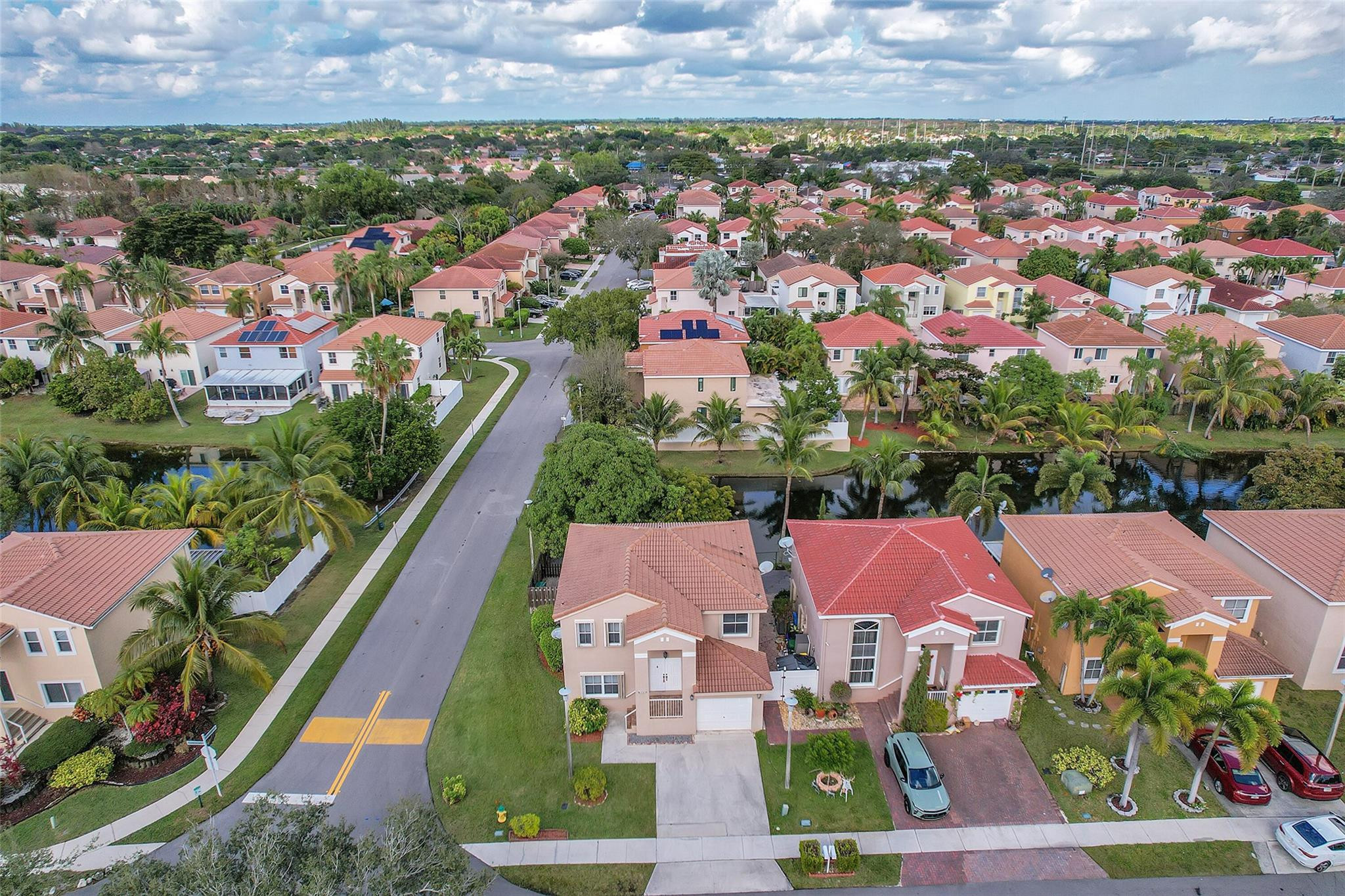 7379 Santa Monica Dr