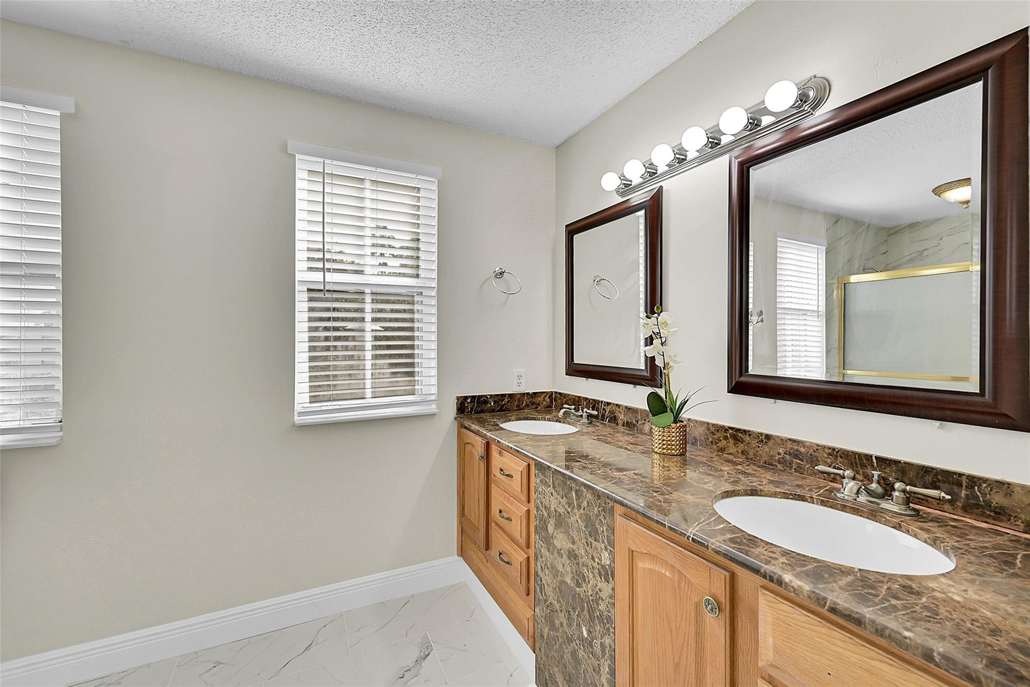 7379 Santa Monica Dr