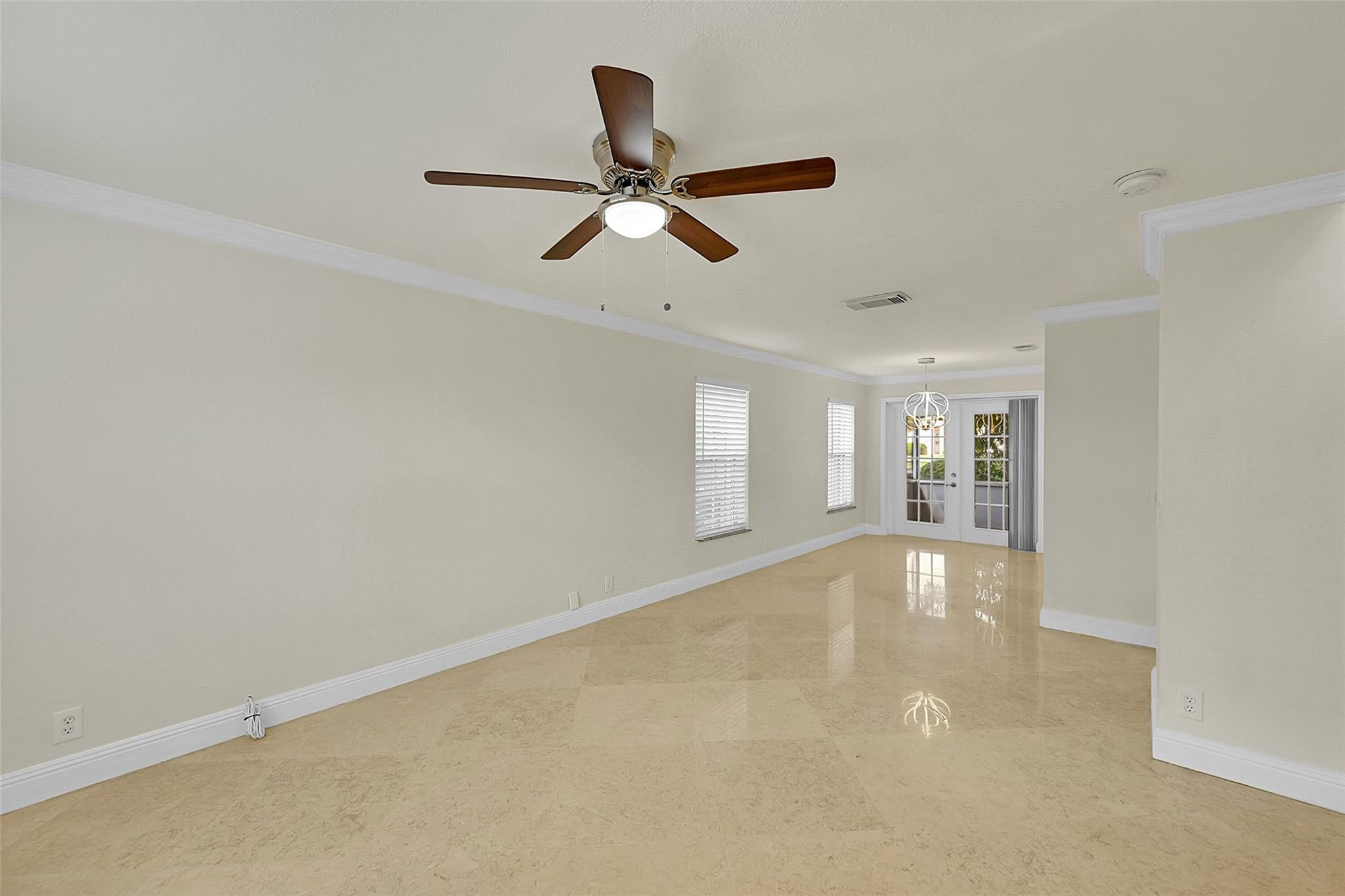 7379 Santa Monica Dr