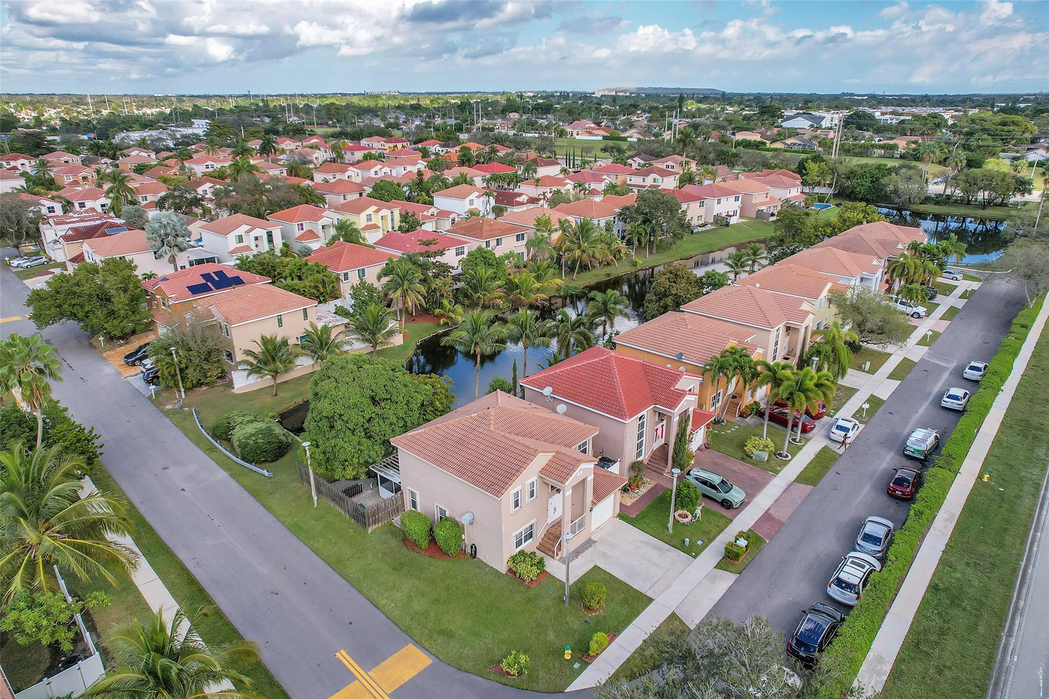 7379 Santa Monica Dr