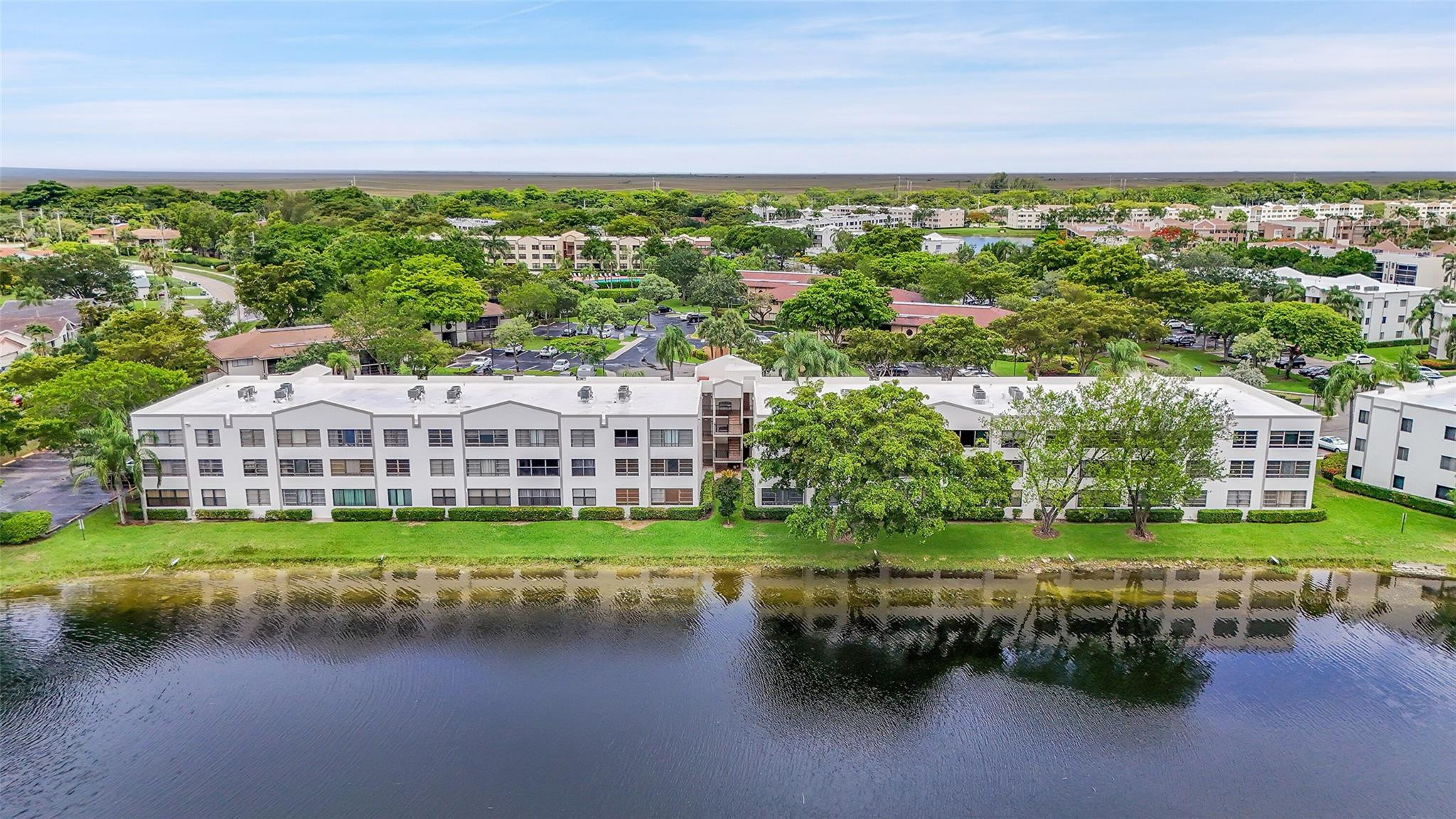 10368 E Clairmont Cir 303