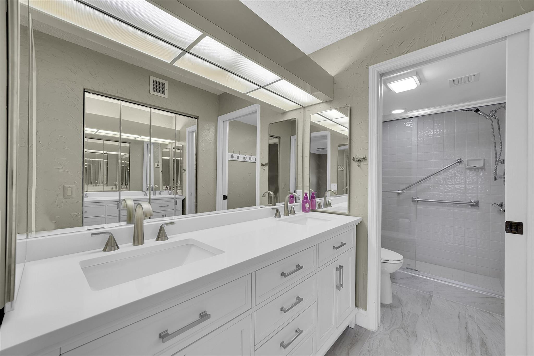 10368 E Clairmont Cir 303