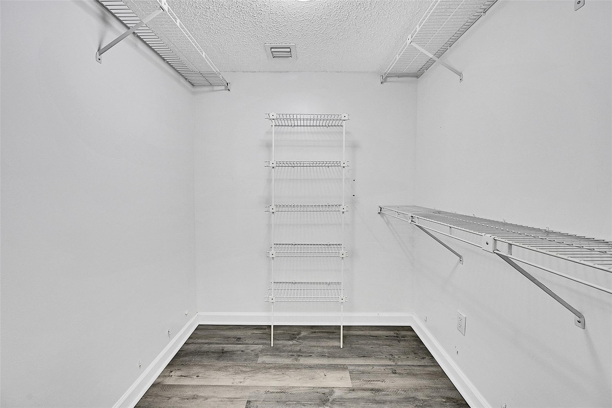 10368 E Clairmont Cir 303