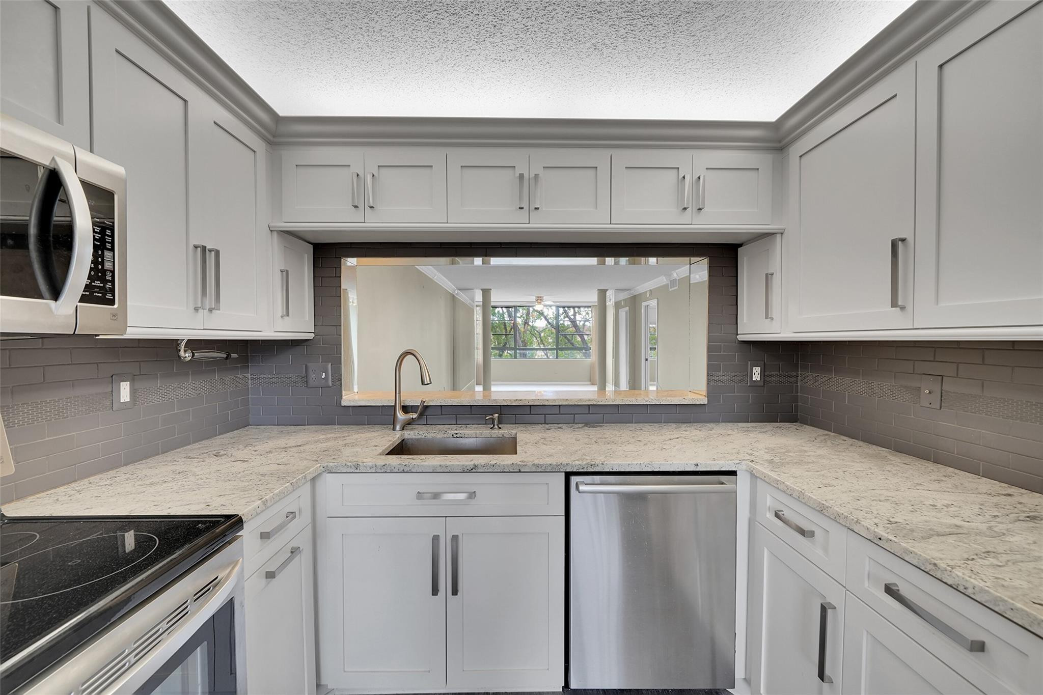 10368 E Clairmont Cir 303