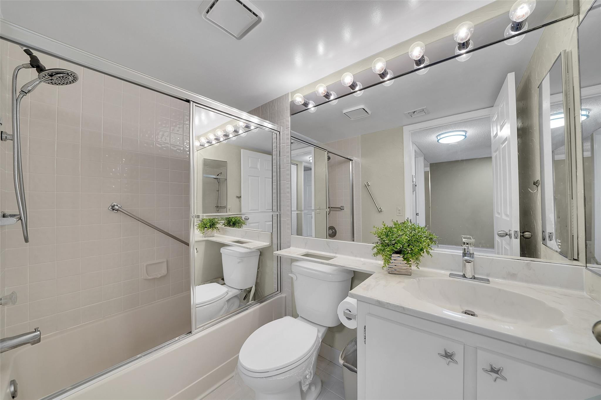 10368 E Clairmont Cir 303