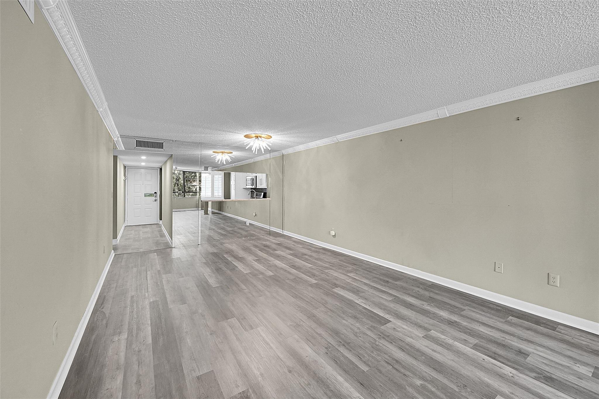 10368 E Clairmont Cir 303