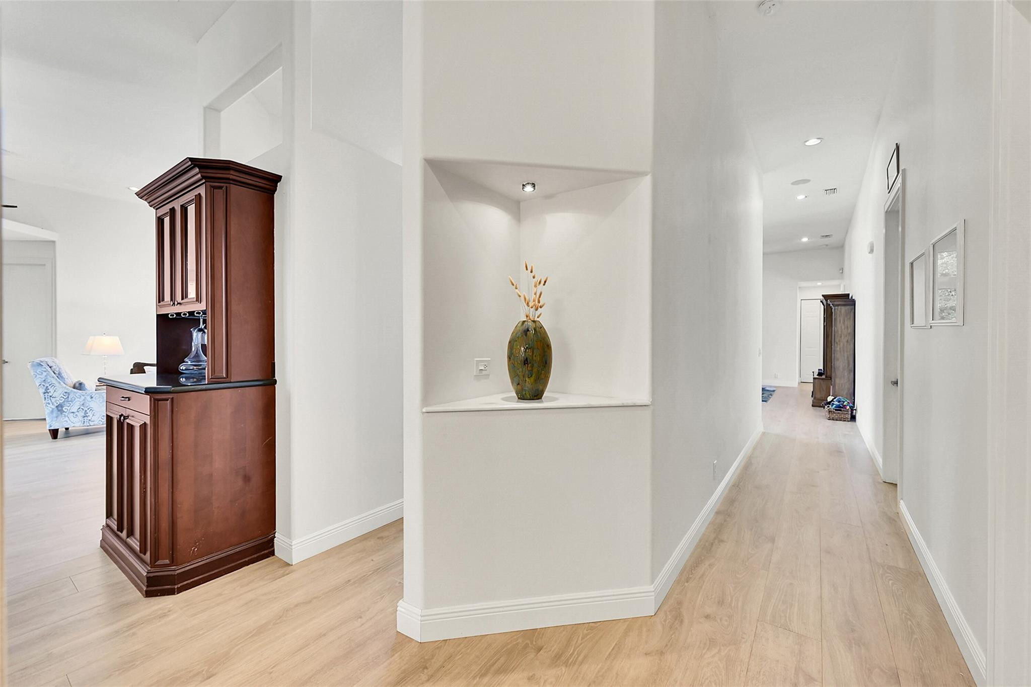 4971 NW 120th Ave