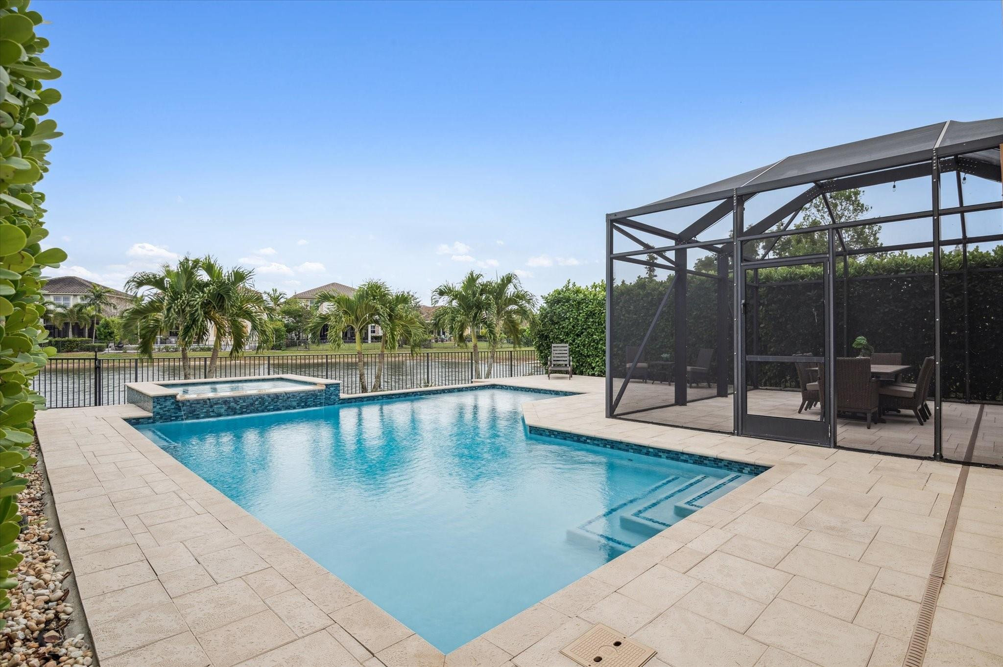 8540 Lakeside Dr