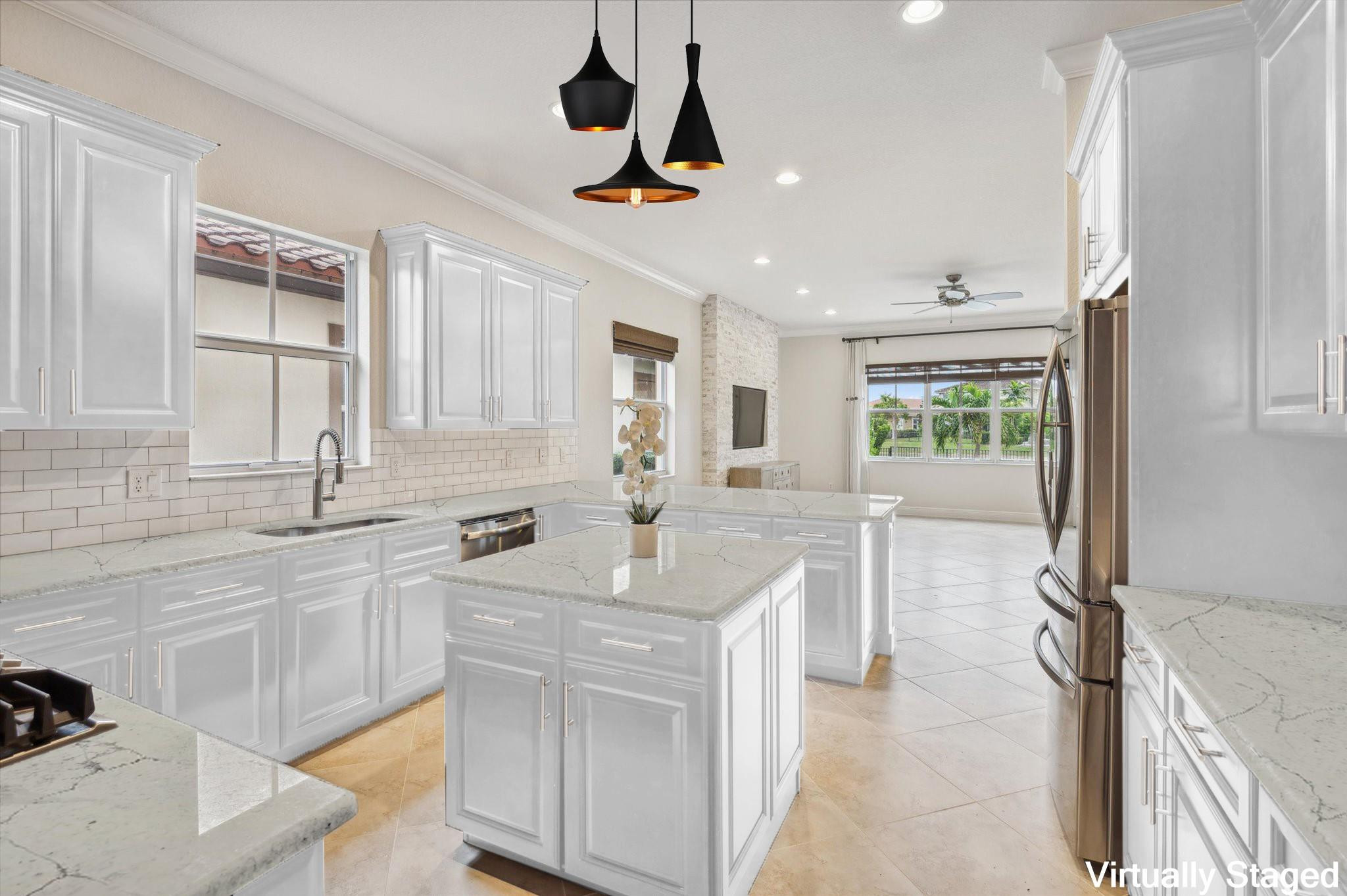 8540 Lakeside Dr